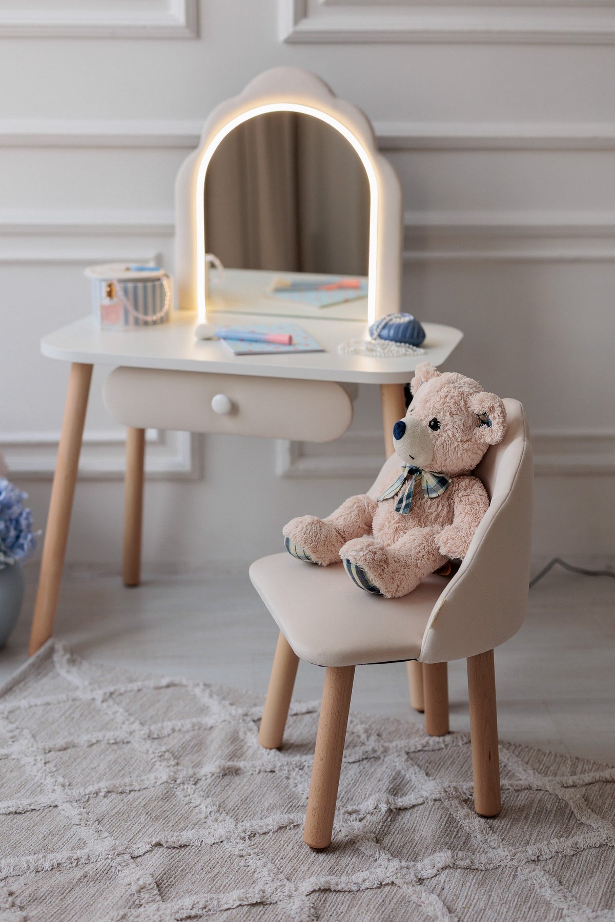 Set: kinderkaptafel Ariel met verlichting en stoel Schelp, Melk — aanzicht 12