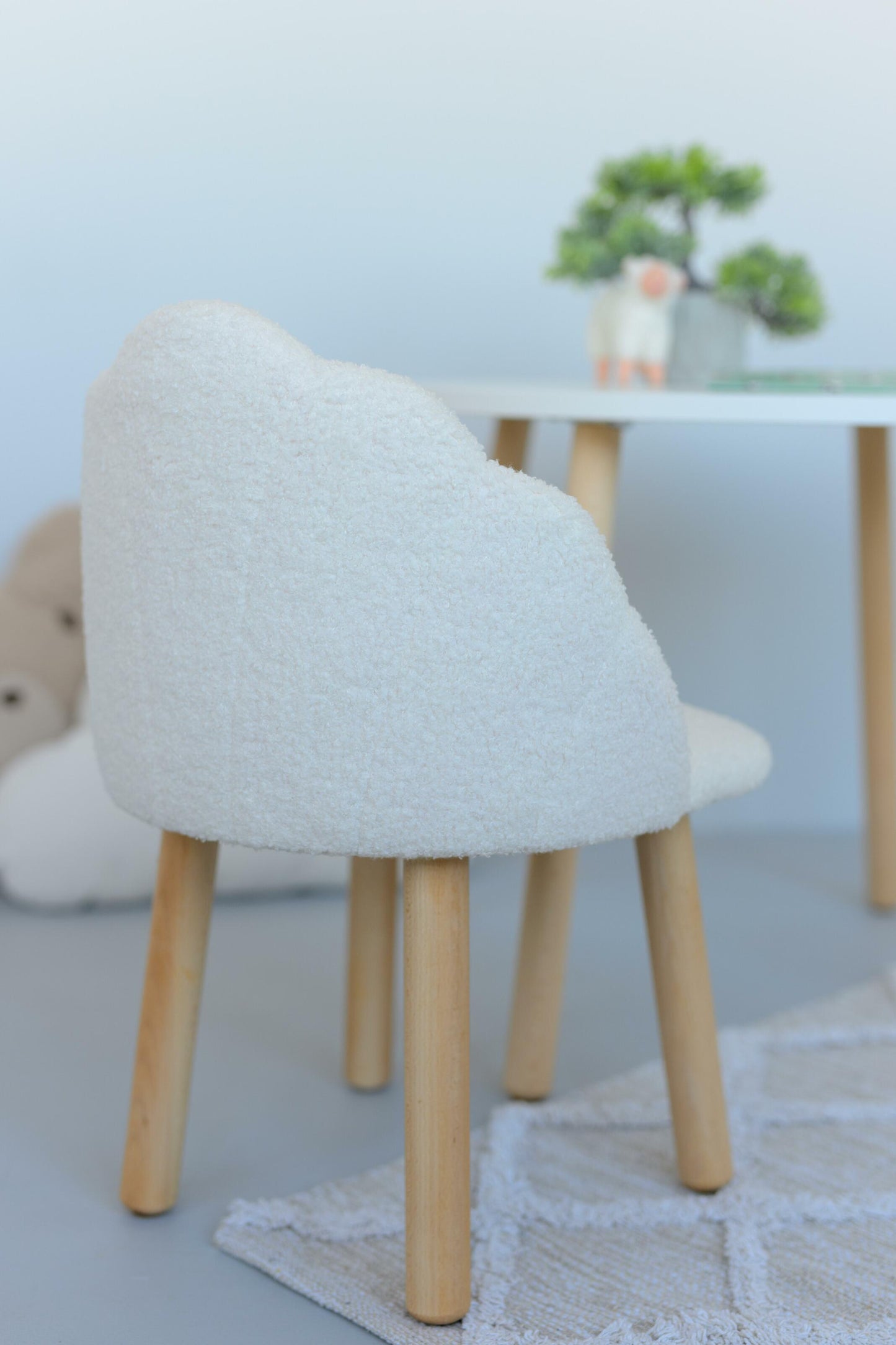 Furniture set: table without drawer and armchair Seashell, 5-7 years old, 115-125 cm, Bukle Milk