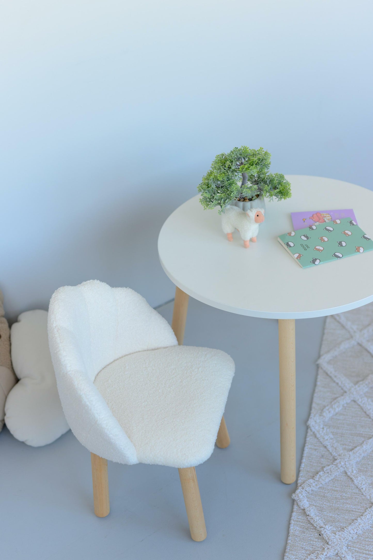Furniture set: table without drawer and armchair Seashell, 5-7 years old, 115-125 cm, Bukle Milk