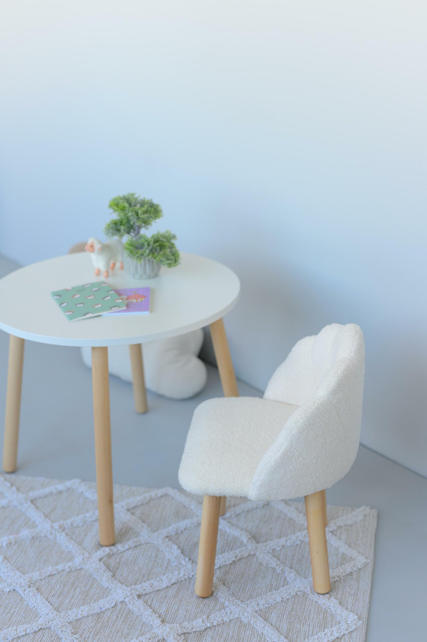 Furniture set: table without drawer and armchair Seashell, 5-7 years old, 115-125 cm, Bukle Milk