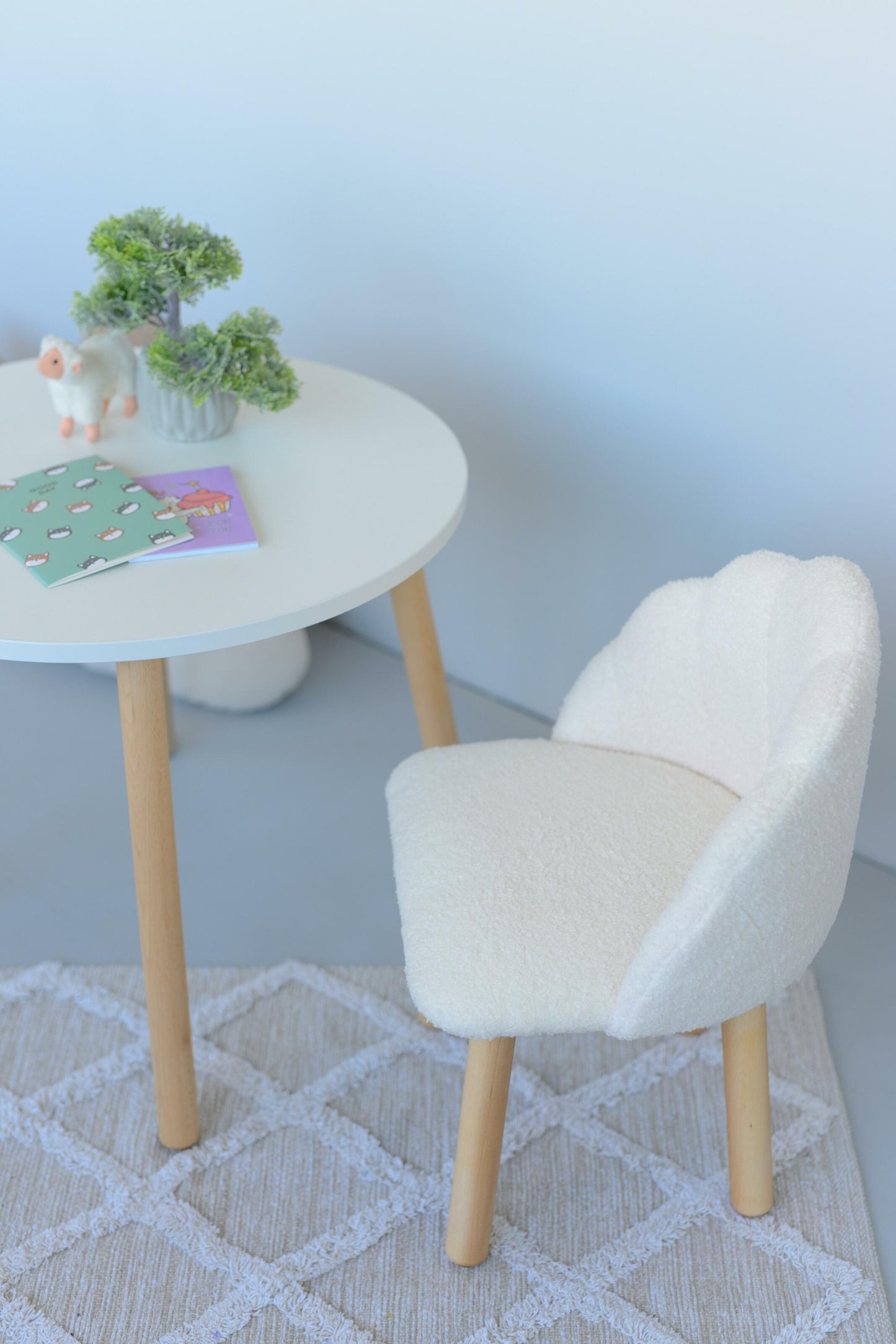 Furniture set: table without drawer and armchair Seashell, 5-7 years old, 115-125 cm, Bukle Milk