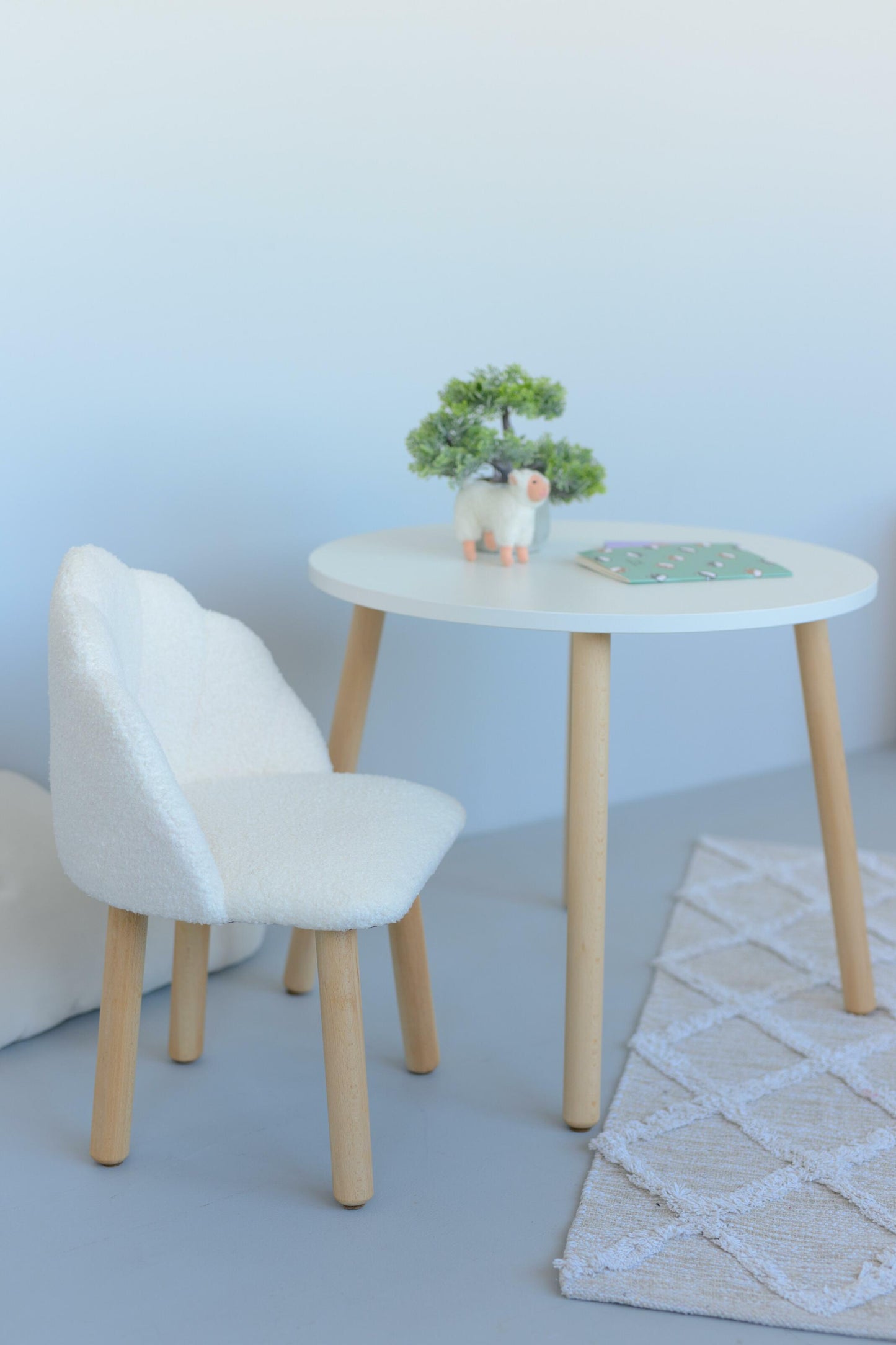 Furniture set: table without drawer and armchair Seashell, 5-7 years old, 115-125 cm, Bukle Milk