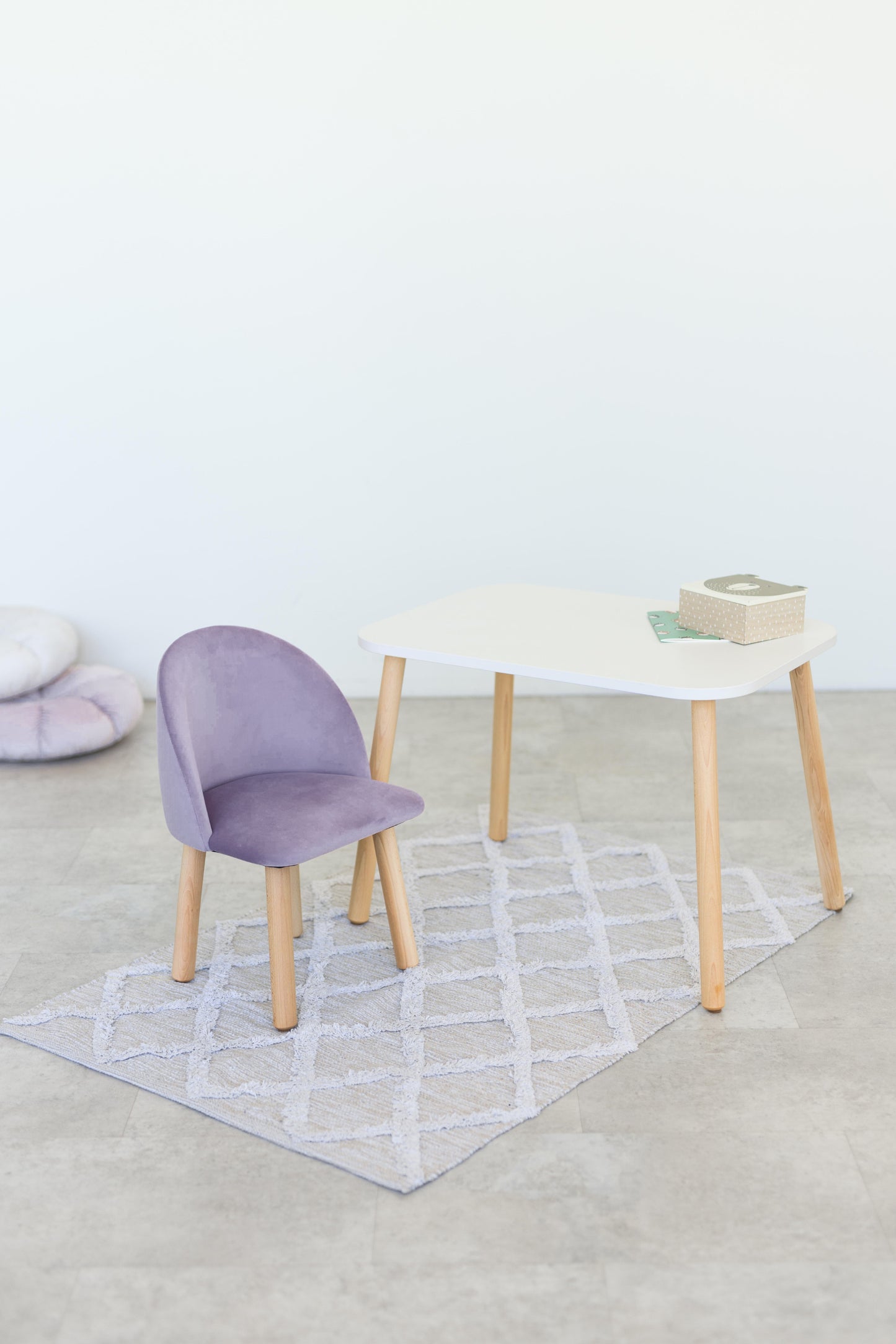 Furniture set: rectangular table without drawer and armchair, 5-7 years old, 115-125 cm, Lilac