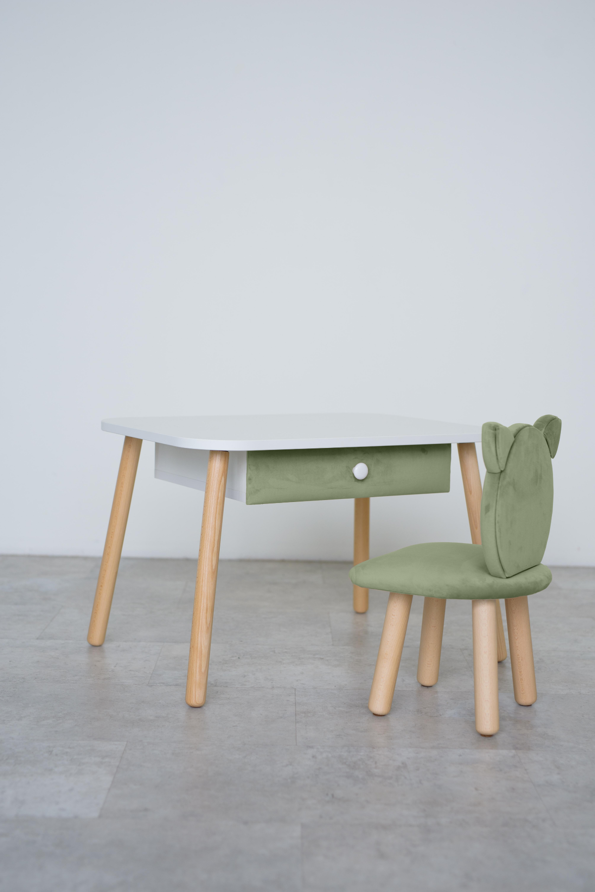 Furniture set: rectangular table with drawer and chair Cat, 3-5 years old, 105-115 cm, Olive