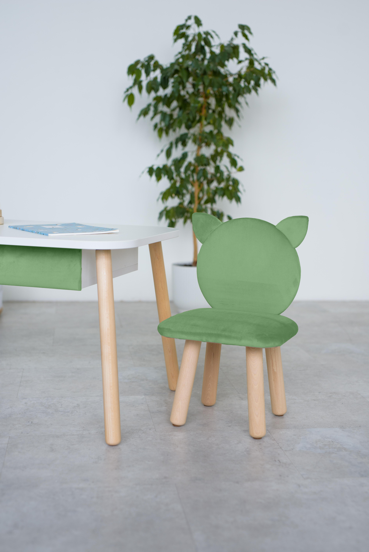 Furniture set: rectangular table with drawer and chair Cat, 2-4 years old, 90-105 cm, Green