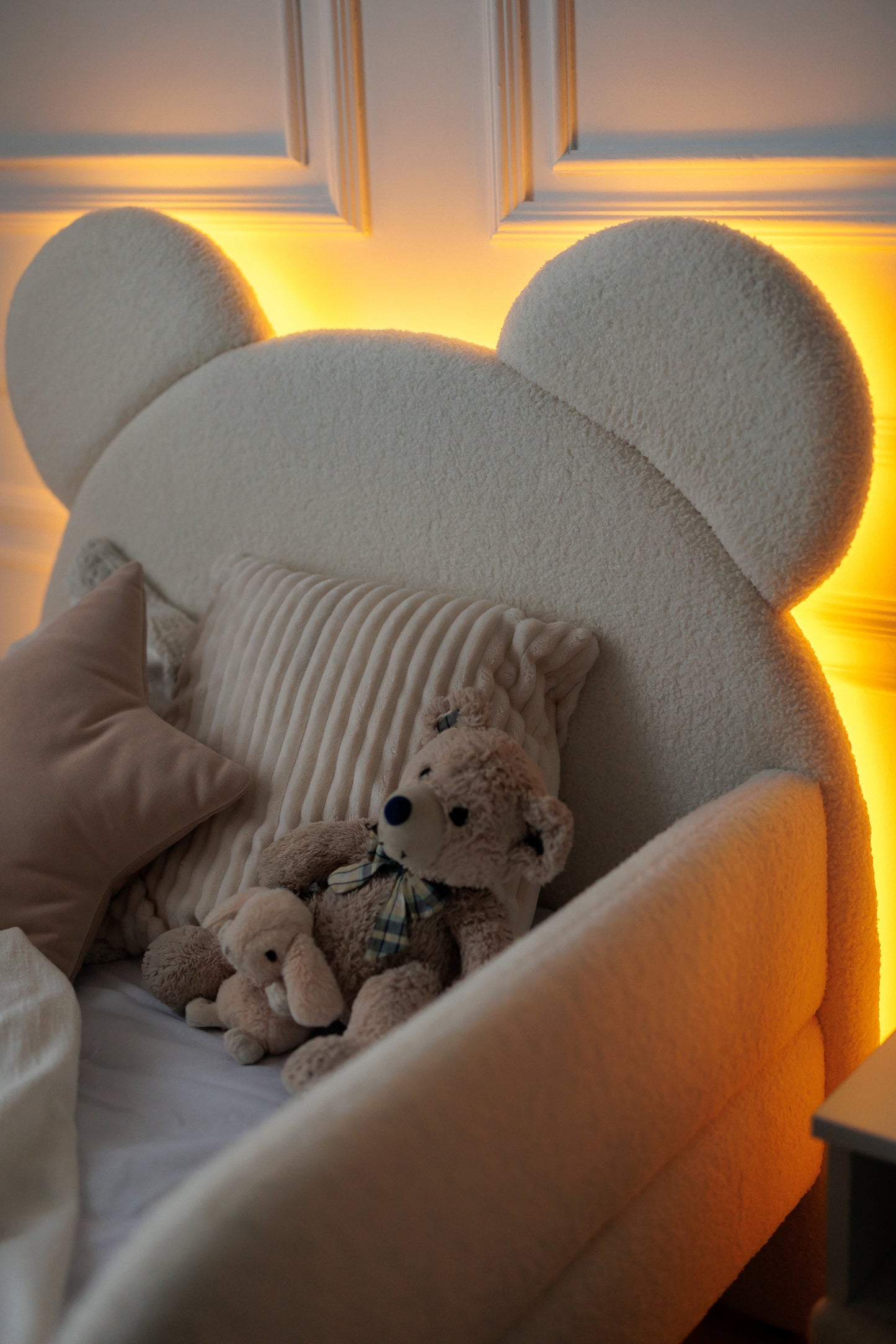 Children's bed Bear with lighting, size 80x200 cm, Bukle Milk