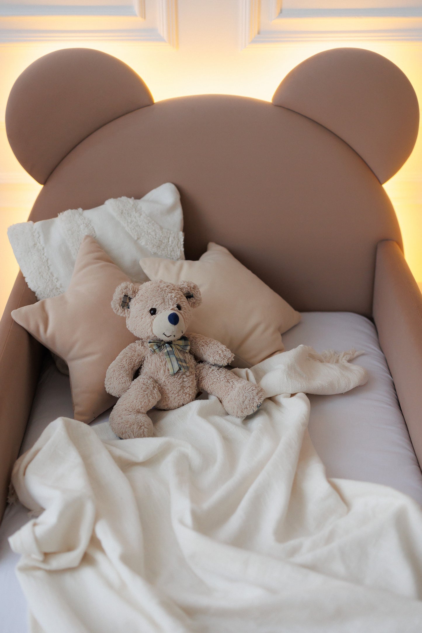 Children's bed Bear with lighting, size 80x190 cm, Cocoa