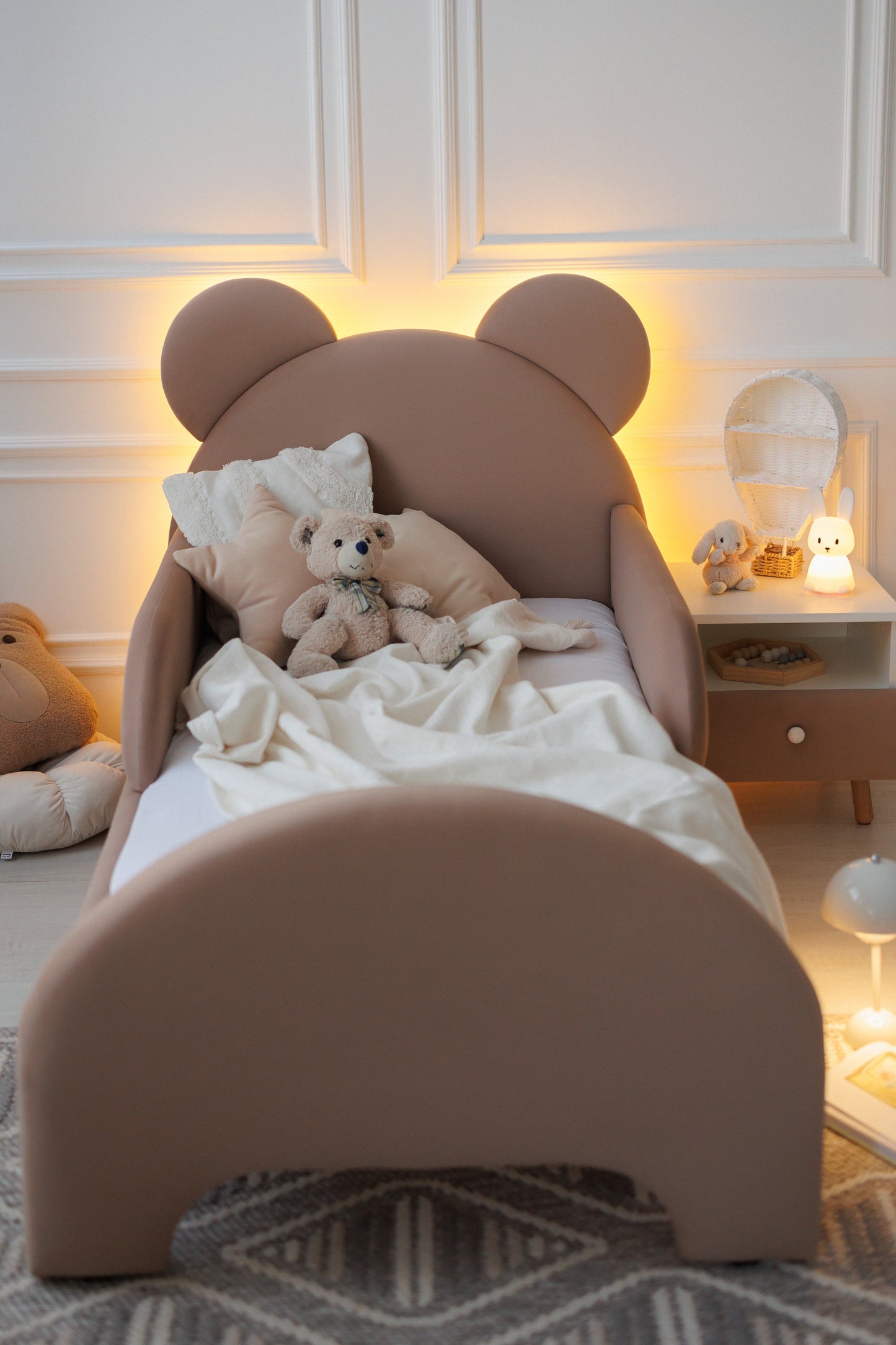 Children's bed Bear with lighting, size 80x200 cm, Cocoa