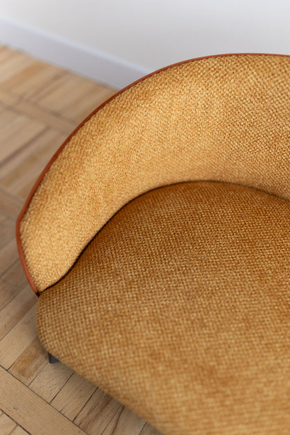 Sofa voor hond en kat, maat M, Honingmosterd met structuur, cognac bies, grafietkleurige poten — aanzicht 2