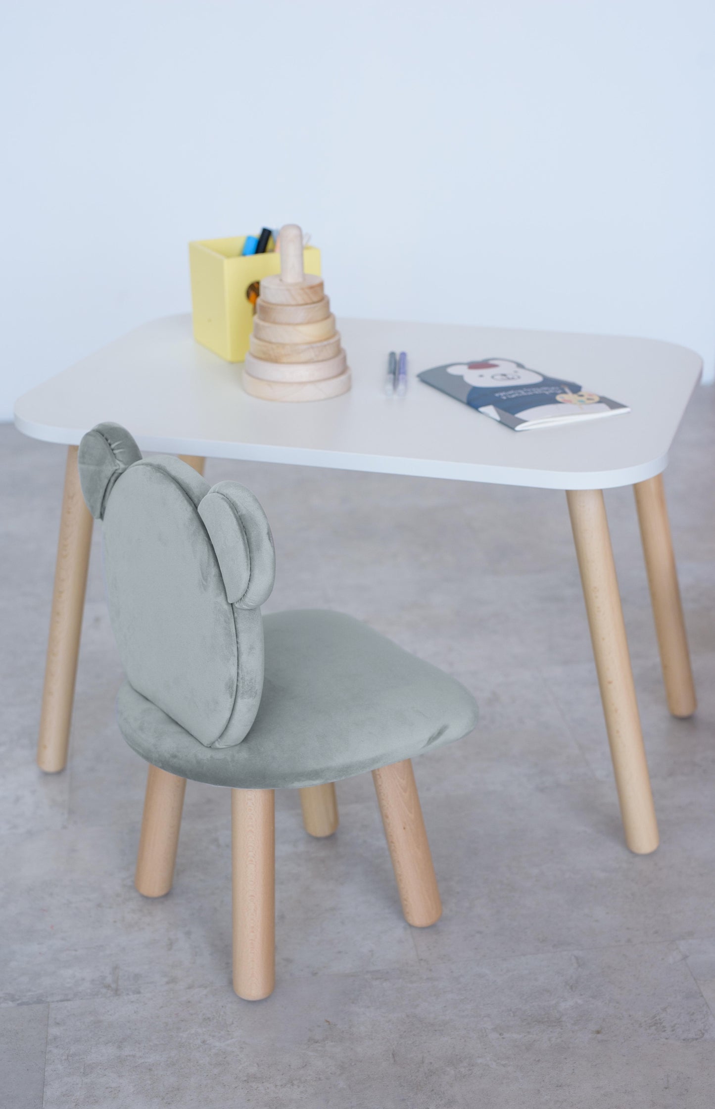 Furniture set: rectangular table without drawer and chair Bear, 3-5 years old, 105-115 cm, Gray