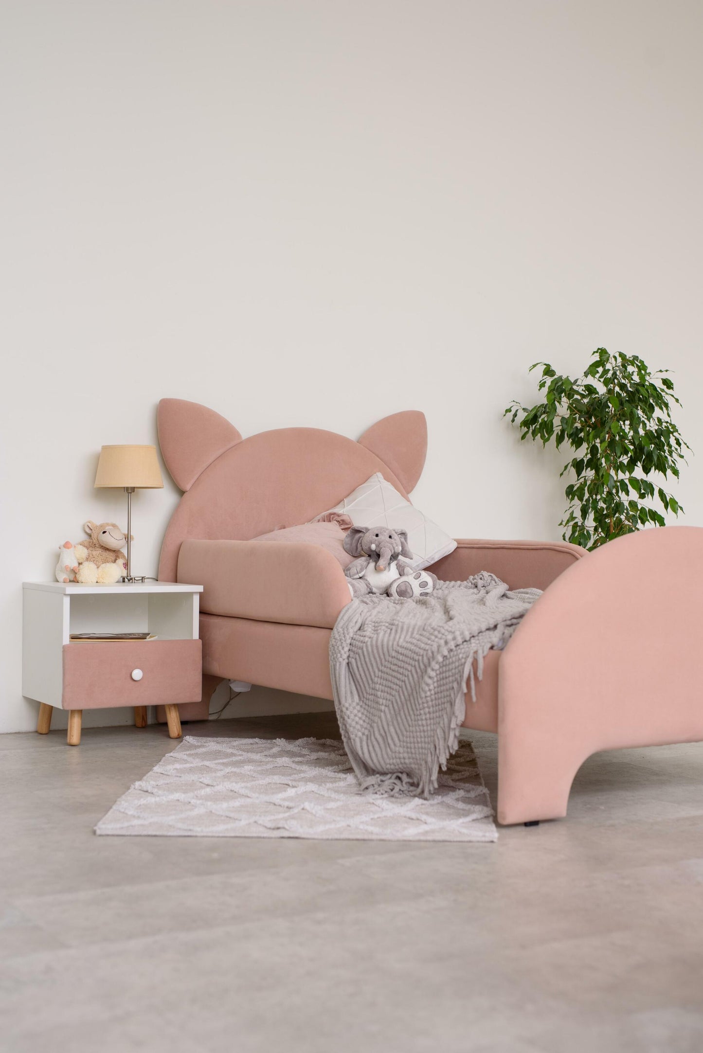 Children's bed Cat, size 80x190 cm, Powdered