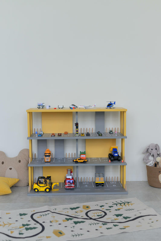 Children's play parking, Yellow