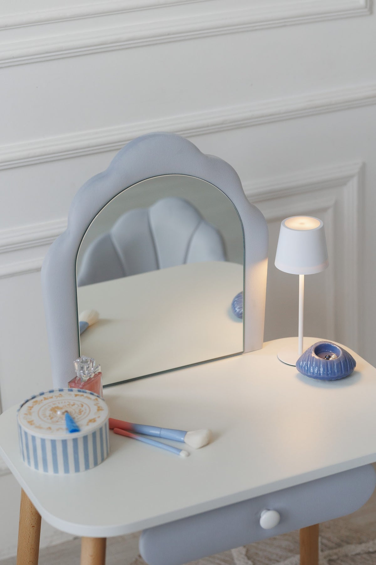 Meubelset: kinderkaptafel Ariel en fauteuil Schelp, 2-4 jaar, 90-105 cm, Zachtblauw — aanzicht 2