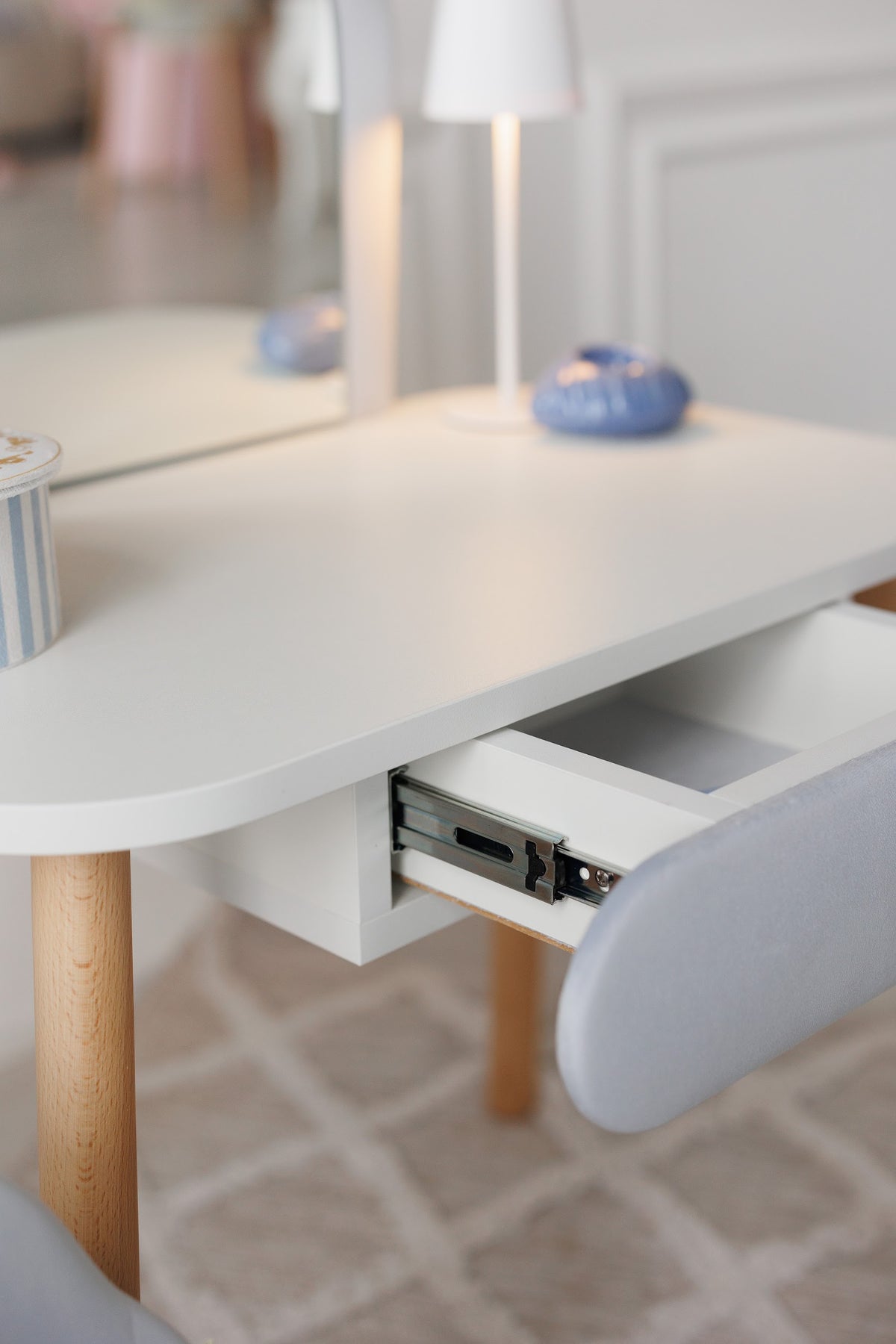 Meubelset: kinderkaptafel Ariel en fauteuil Schelp, 3-5 jaar, 105-115 cm, Zachtblauw — aanzicht 6