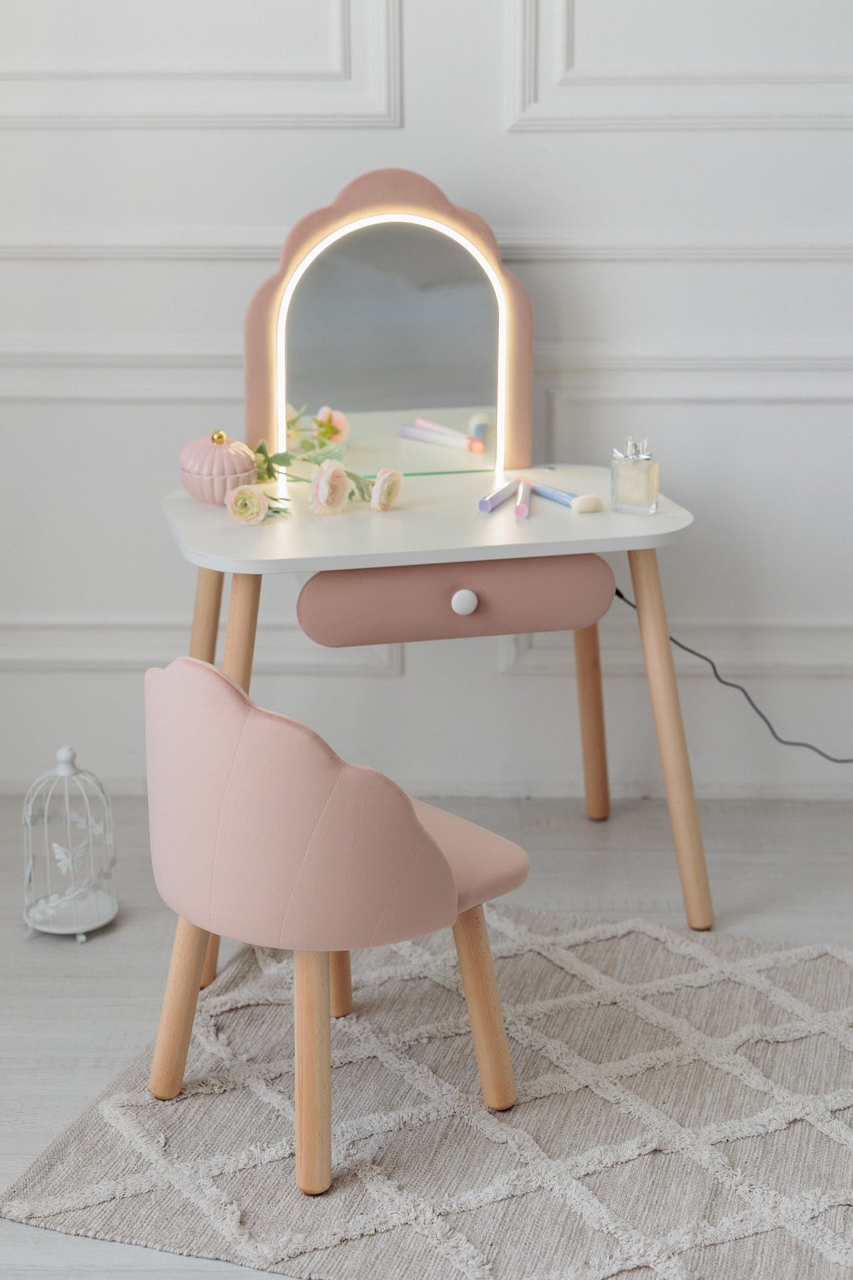 Set: kinderkaptafel Ariel met verlichting en stoel Schelp, Poederkleur — aanzicht 17