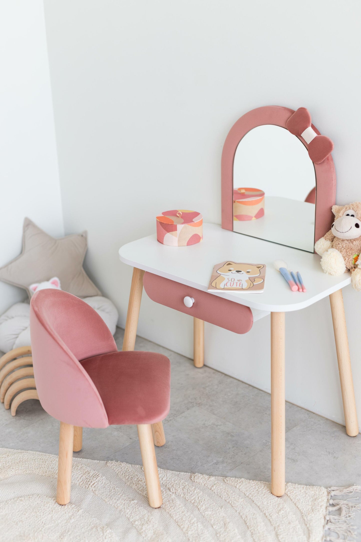 Furniture set: children's dressing table with a bow and armchair, 5-7 years old, 115-125 cm, Pink
