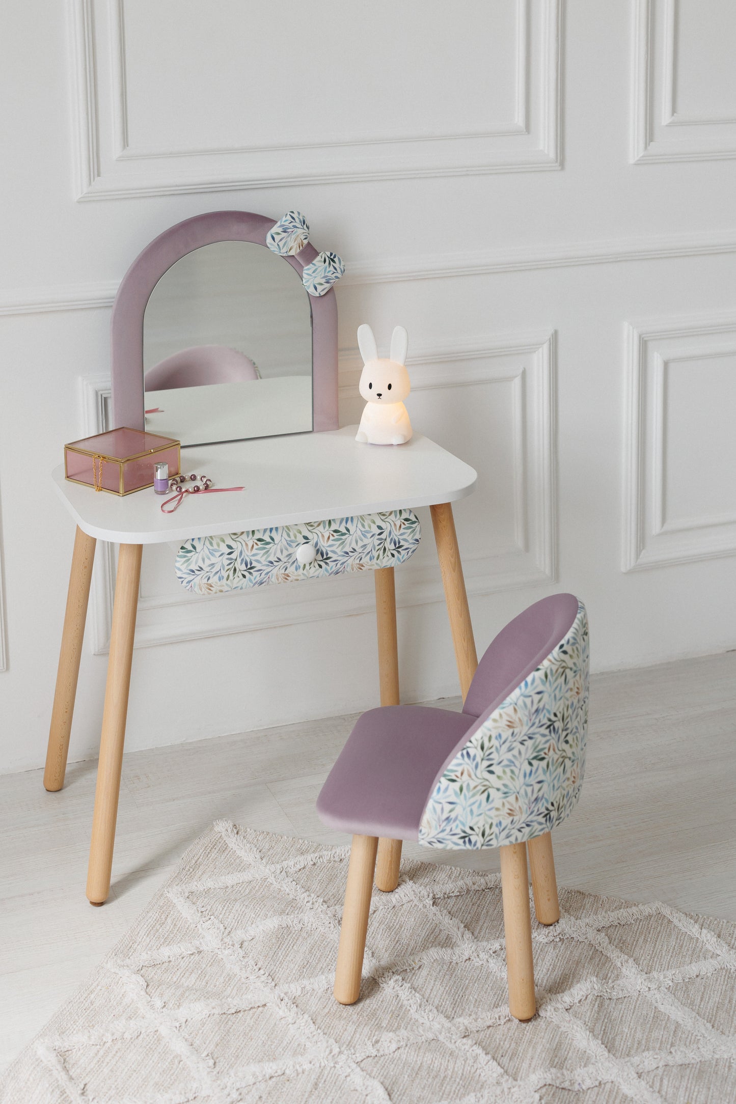 Furniture set: children's dressing table Mavka with a bow and armchair Mavka, 2-4 years old, 90-105 cm, Lilac