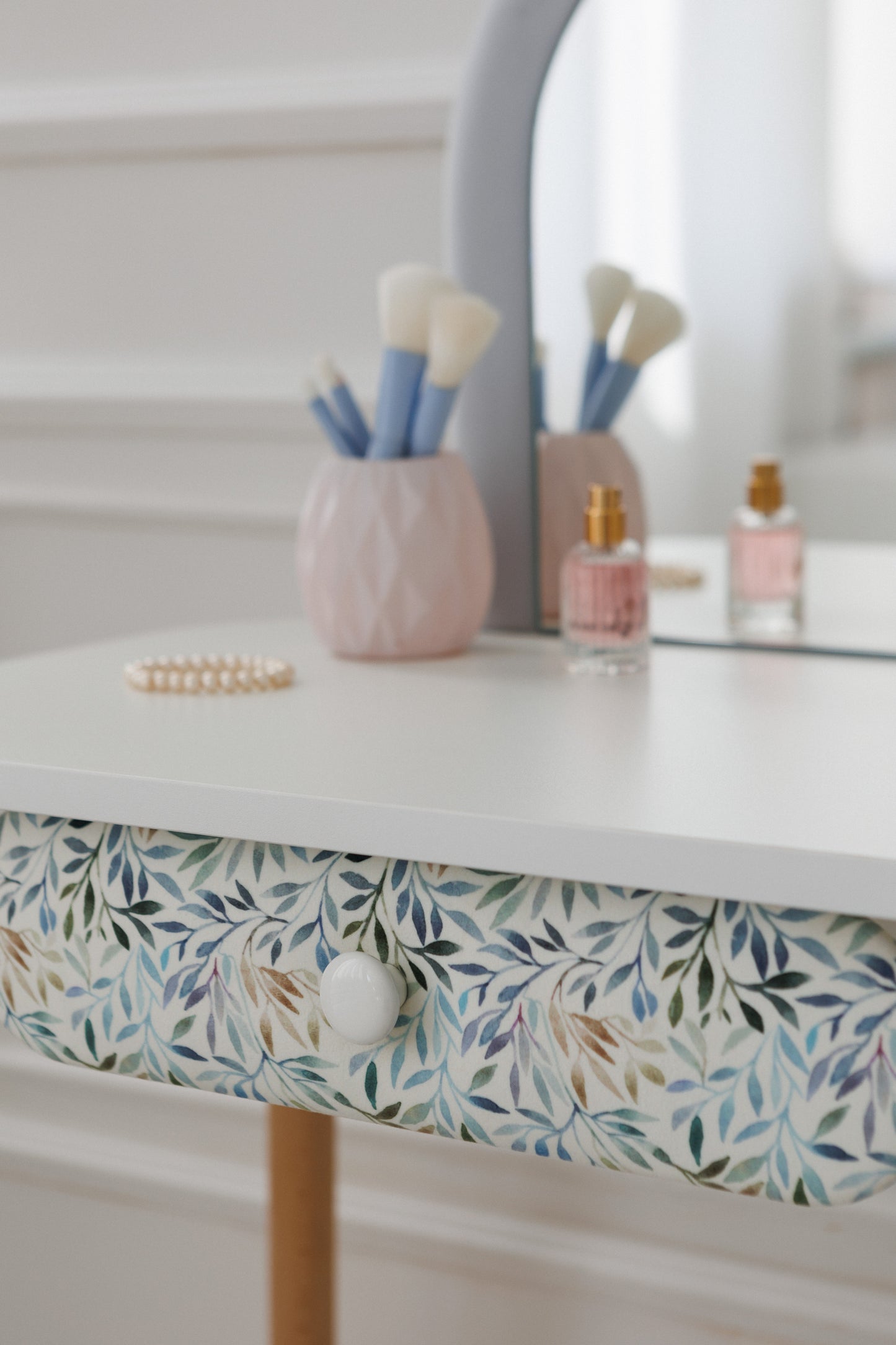 Furniture set: children's dressing table Mavka with a bow and armchair Mavka, 5-7 years old, 115-125 cm, Soft blue