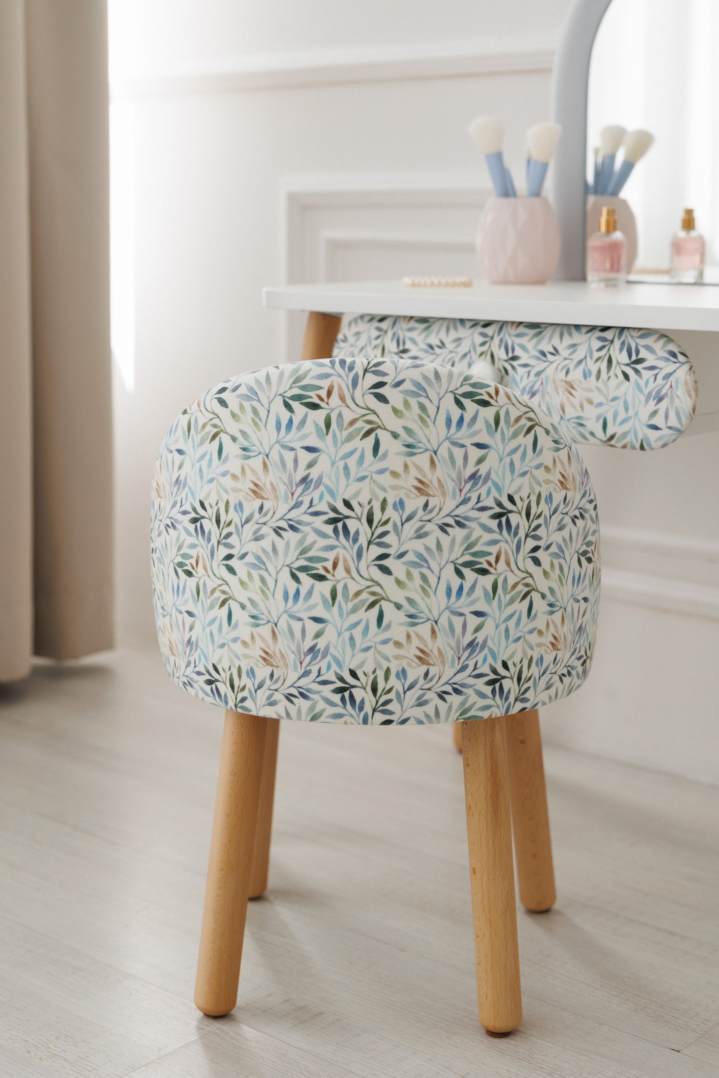 Furniture set: children's dressing table Mavka with a bow and armchair Mavka, 5-7 years old, 115-125 cm, Soft blue