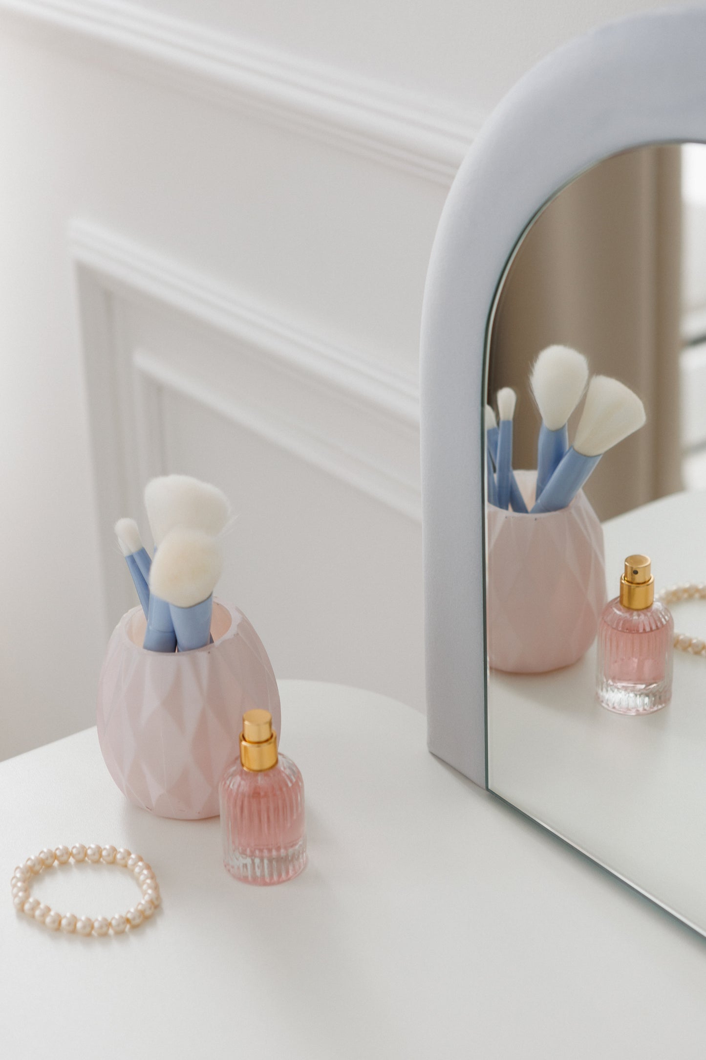 Furniture set: children's dressing table Mavka with a bow and armchair Mavka, 5-7 years old, 115-125 cm, Soft blue