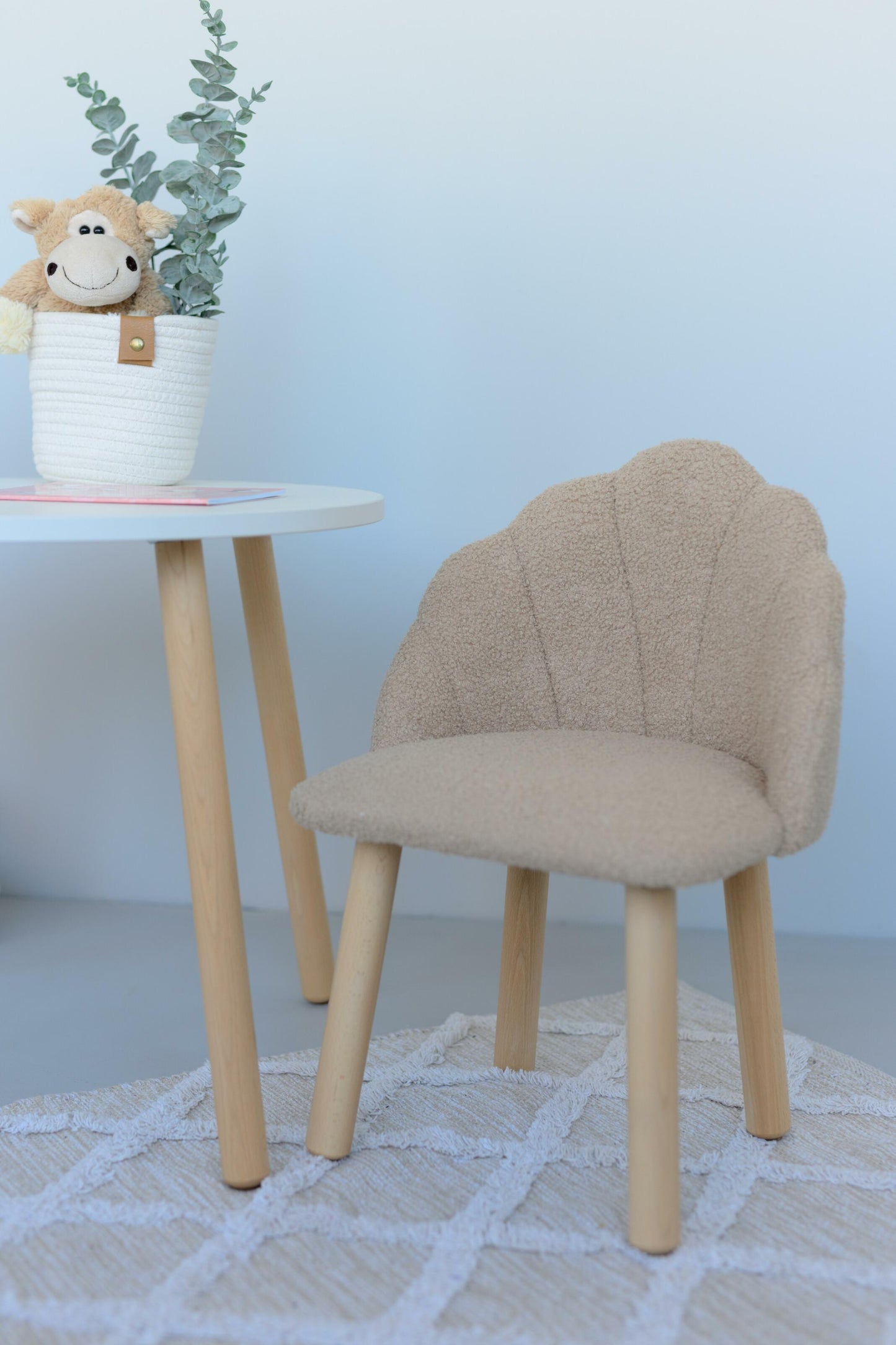 Furniture set: table without drawer and armchair Seashell, 2-4 years old, 90-105 cm, Bukle Beige Dark