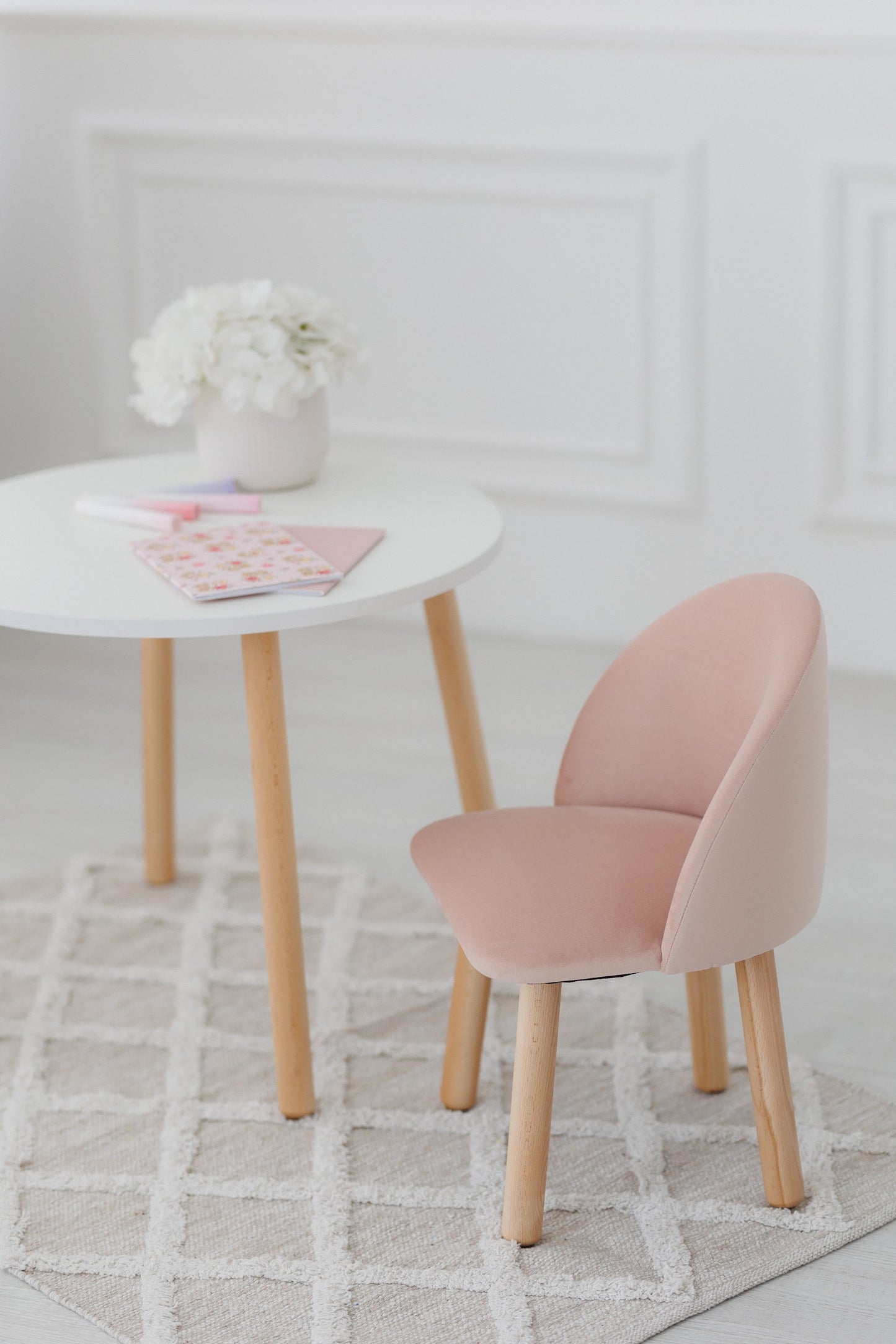 Furniture set: table without drawer and armchair, 2-4 years old, 90-105 cm, Powdered
