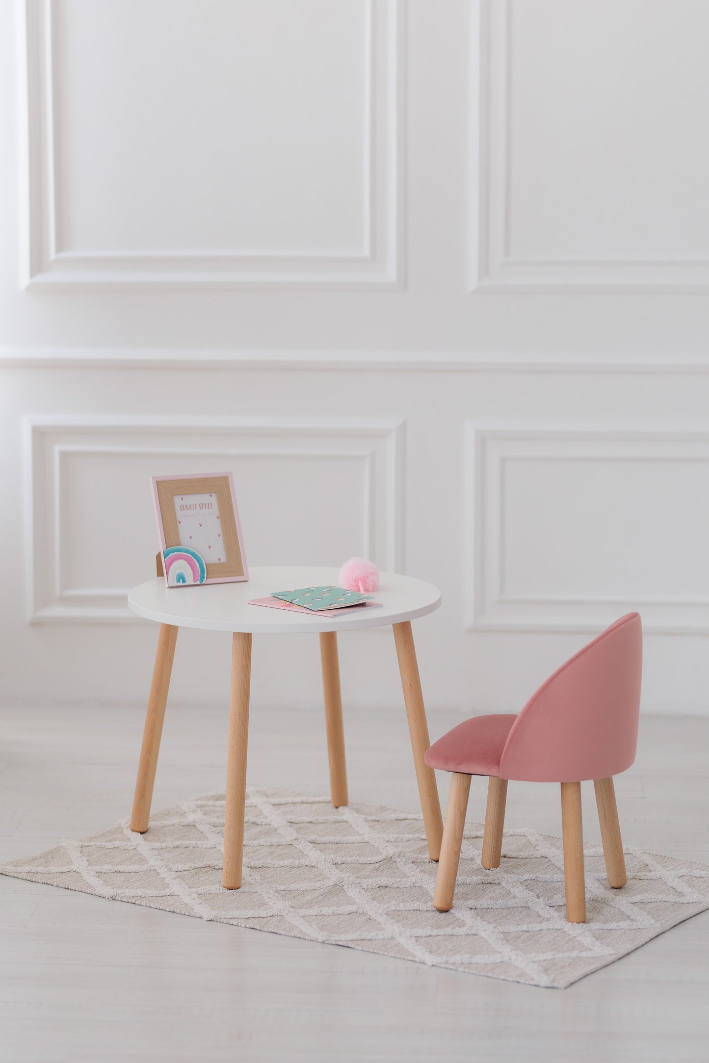 Furniture set: table without drawer and armchair, 5-7 years old, 115-125 cm, Pink
