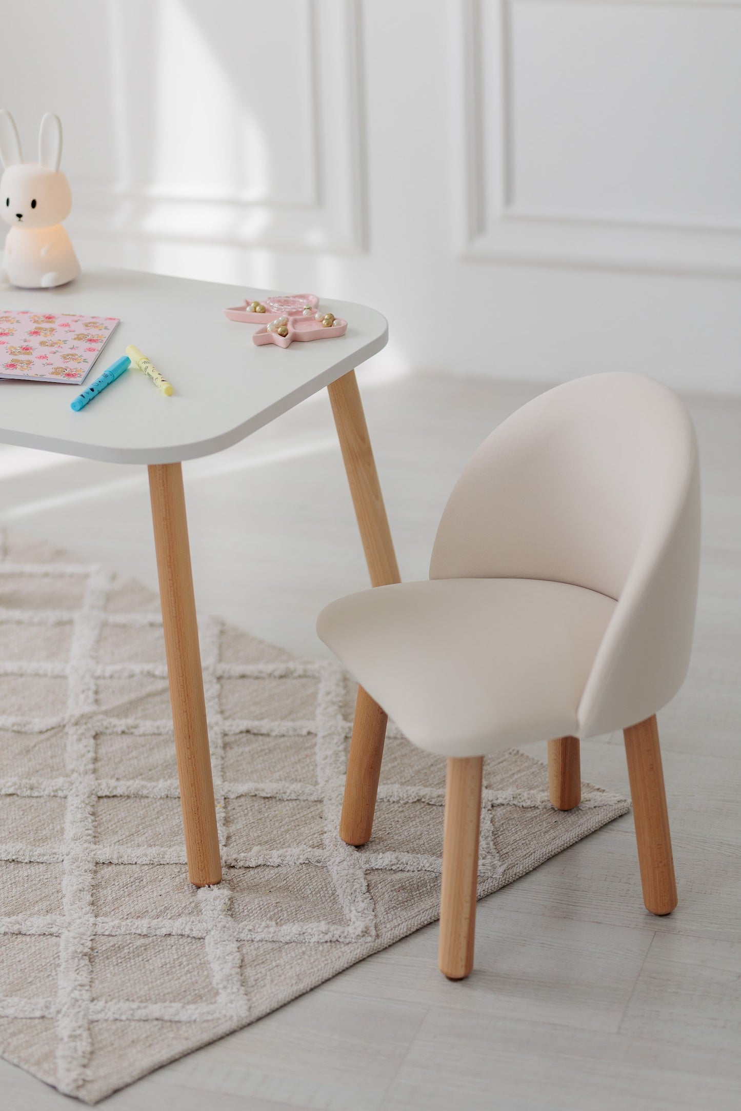 Furniture set: rectangular table without drawer and armchair, 2-4 years old, 90-105 cm, Milk