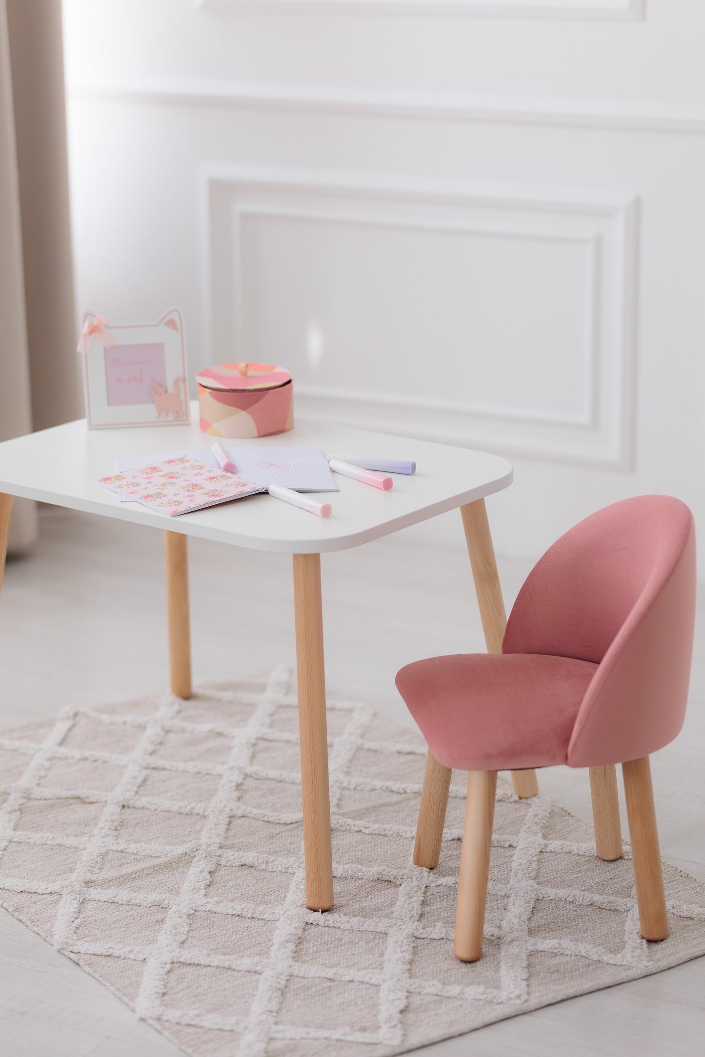 Furniture set: rectangular table without drawer and armchair, 2-4 years old, 90-105 cm, Pink