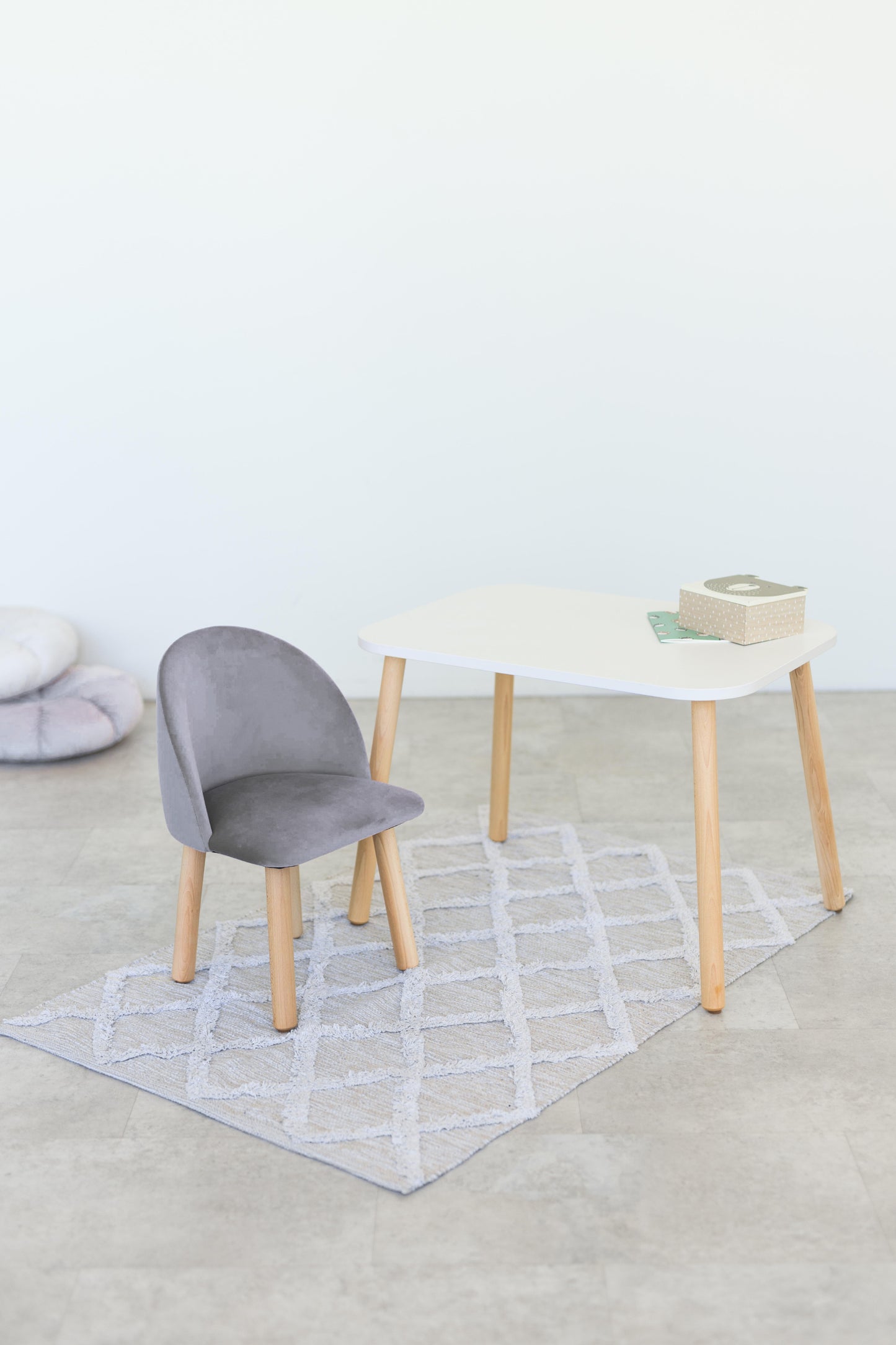 Furniture set: rectangular table without drawer and armchair, 2-4 years old, 90-105 cm, Gray