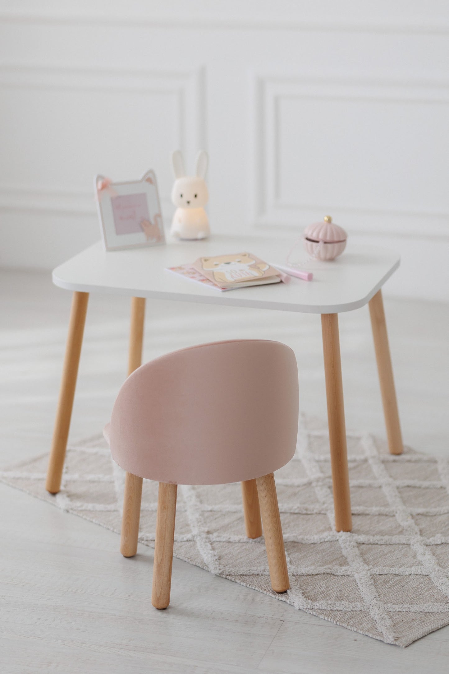 Furniture set: rectangular table without drawer and armchair, 3-5 years old, 105-115 cm, Powdered