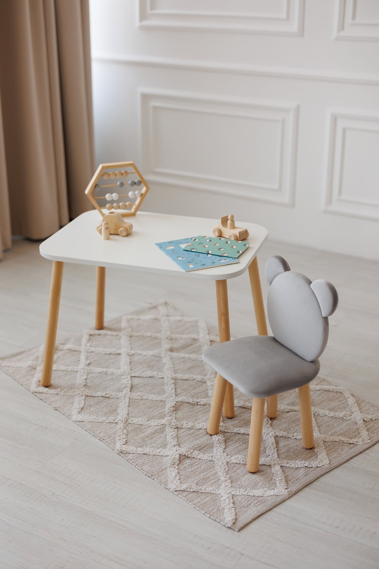 Furniture set: rectangular table without drawer and chair Bear, 2-4 years old, 90-105 cm, Gray