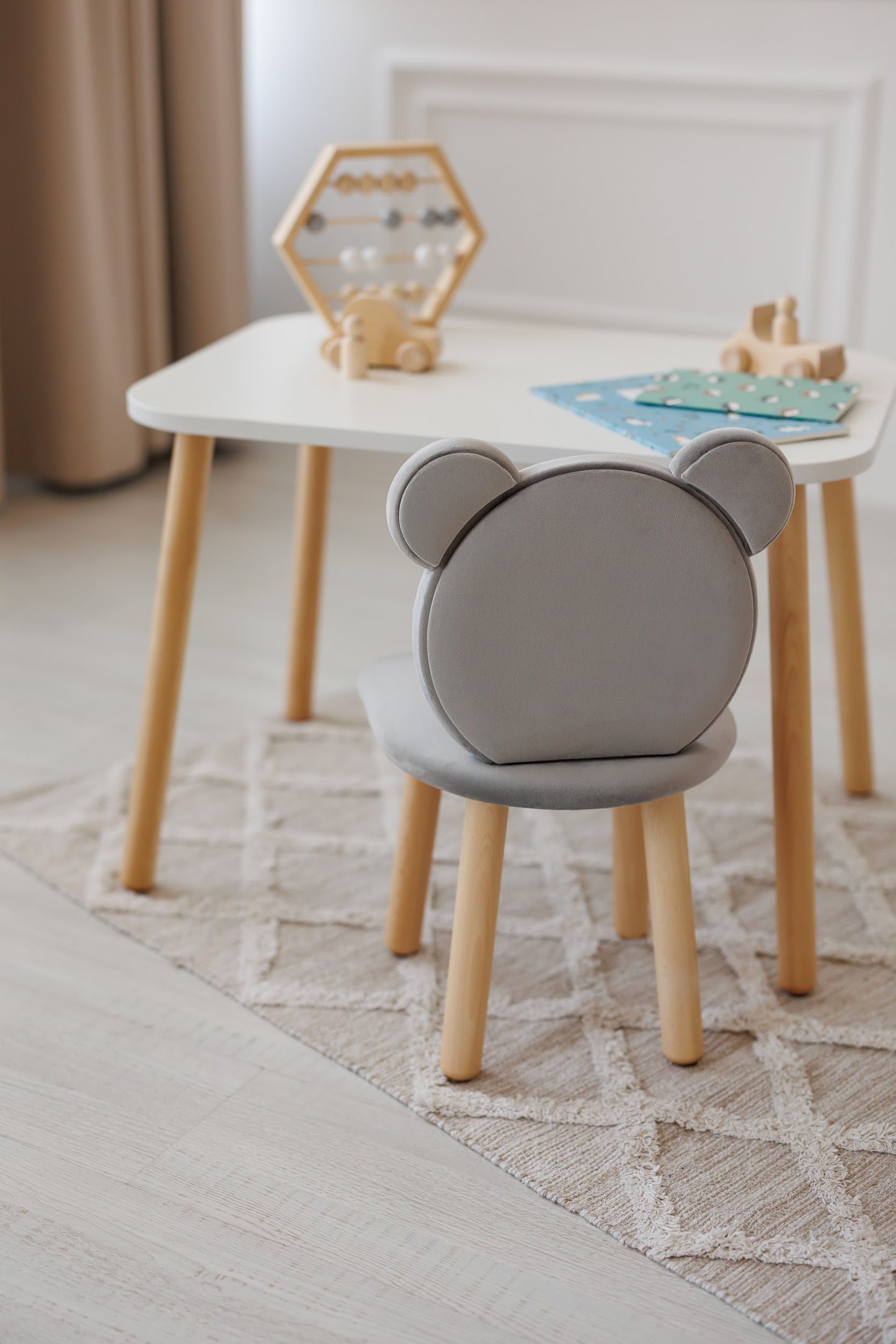 Furniture set: rectangular table without drawer and chair Bear, 2-4 years old, 90-105 cm, Gray