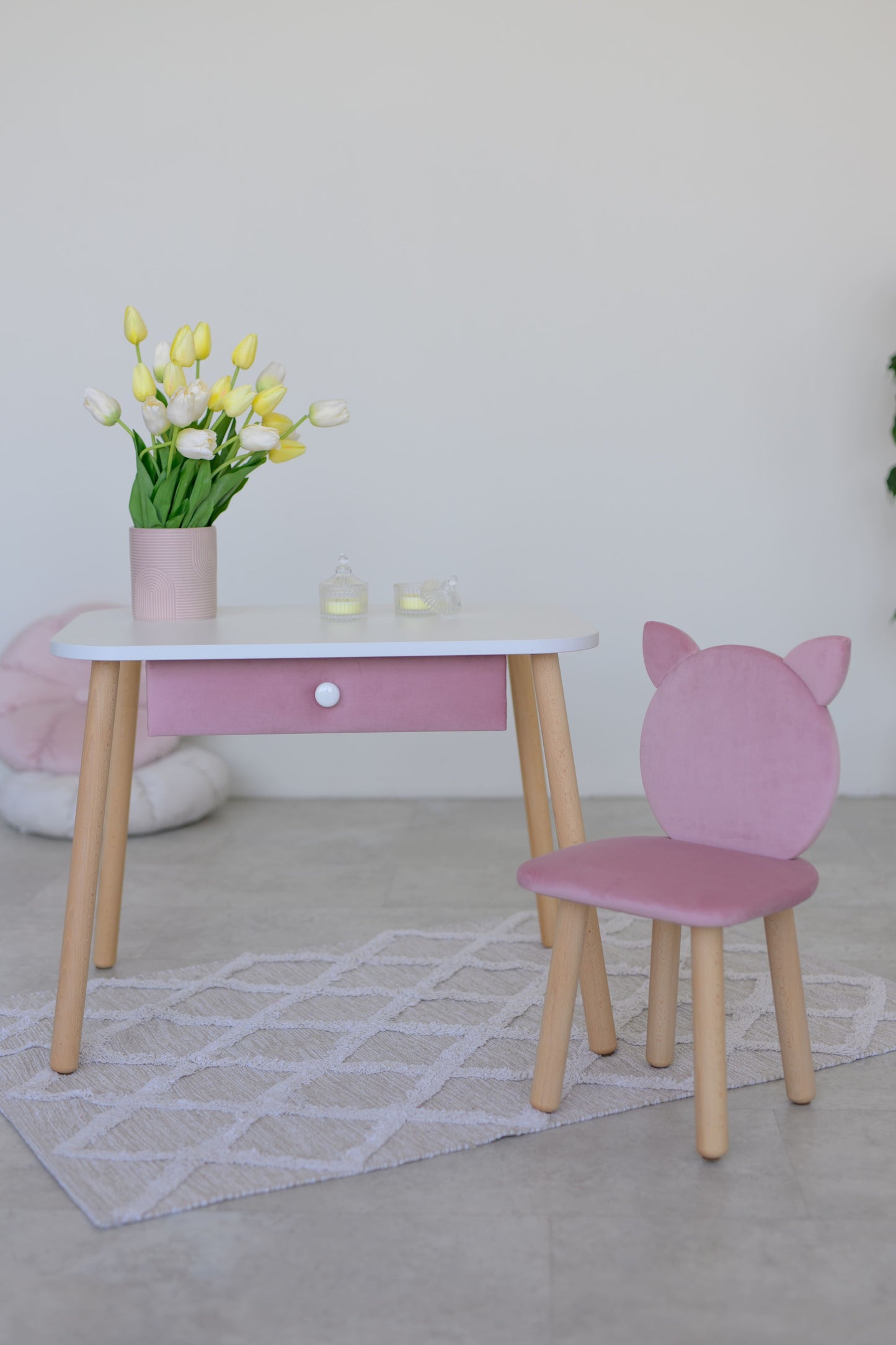 Furniture set: rectangular table with drawer and chair Cat, 5-7 years old, 115-125 cm, Soft pink