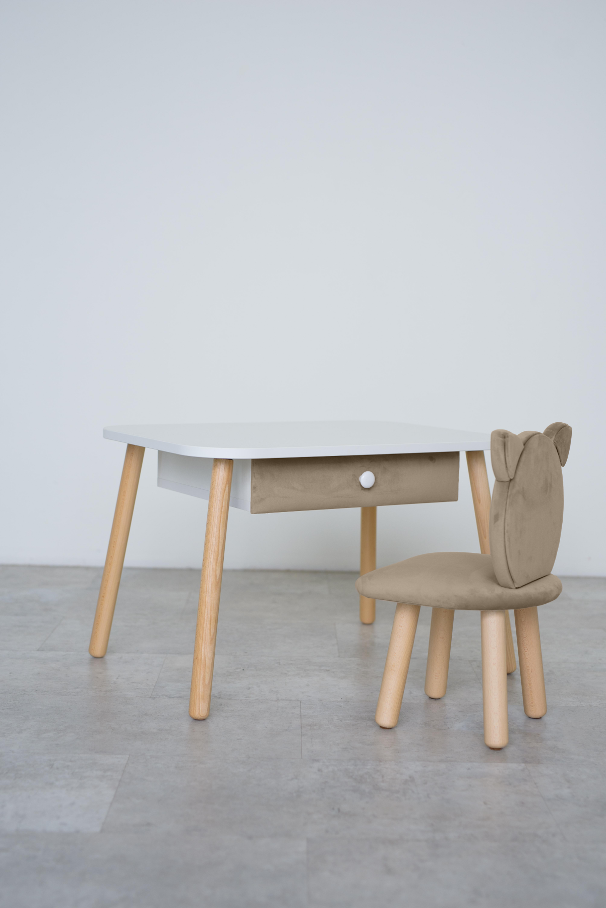Furniture set: rectangular table with drawer and chair Cat, 3-5 years old, 105-115 cm, Beige