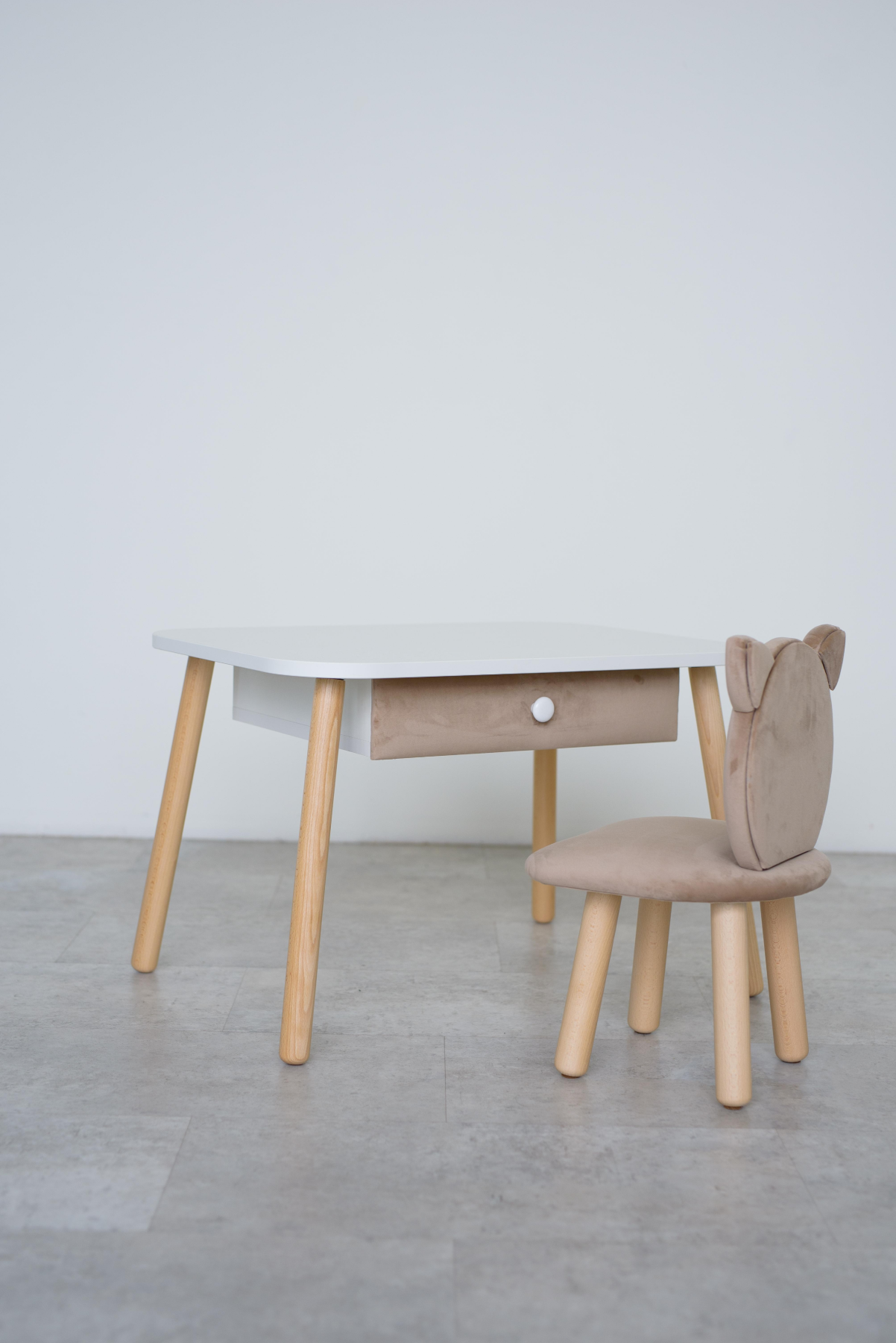 Furniture set: rectangular table with drawer and chair Cat, 5-7 years old, 115-125 cm, Latte