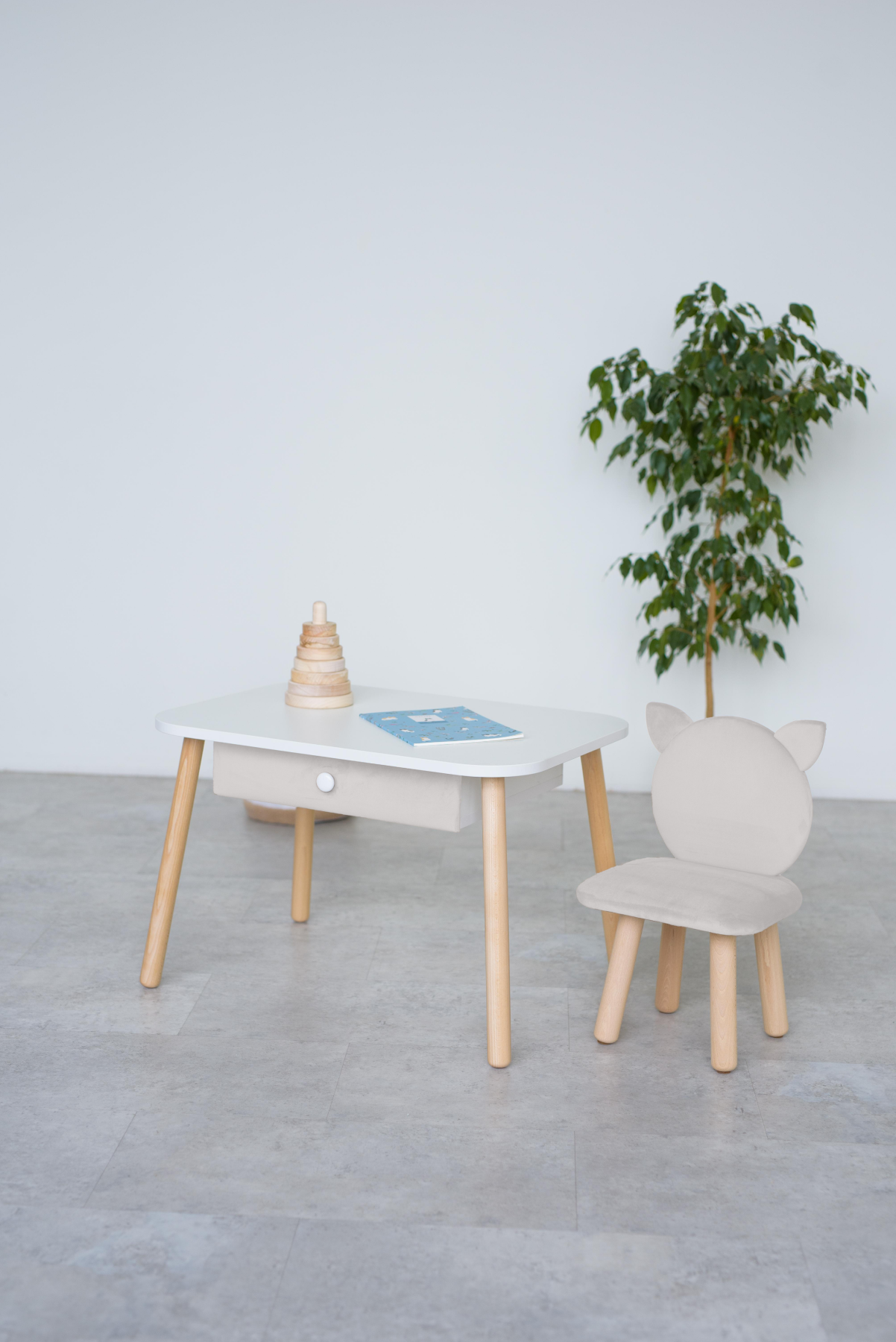 Furniture set: rectangular table with drawer and chair Cat, 3-5 years old, 105-115 cm, Milk
