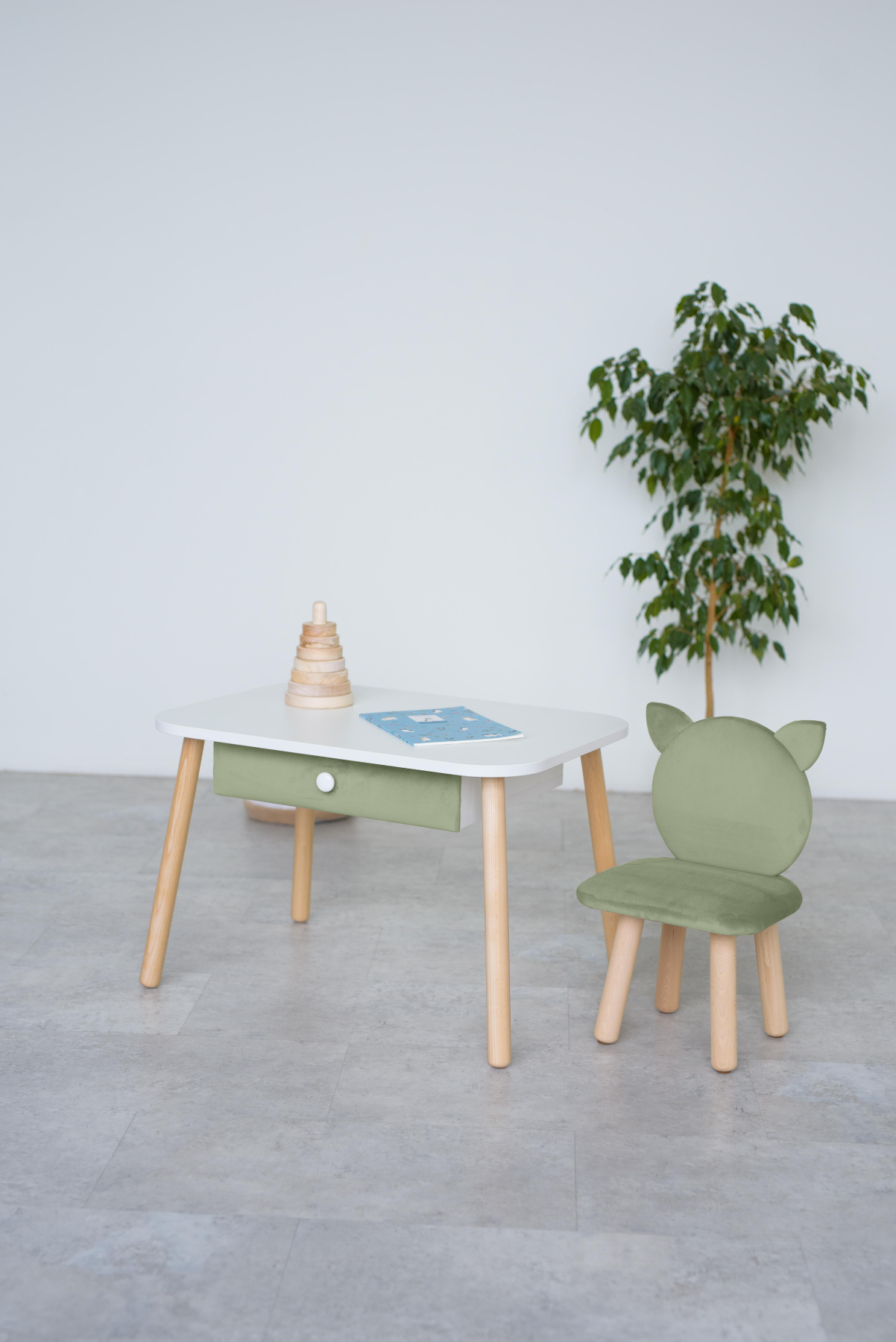 Furniture set: rectangular table with drawer and chair Cat, 3-5 years old, 105-115 cm, Olive