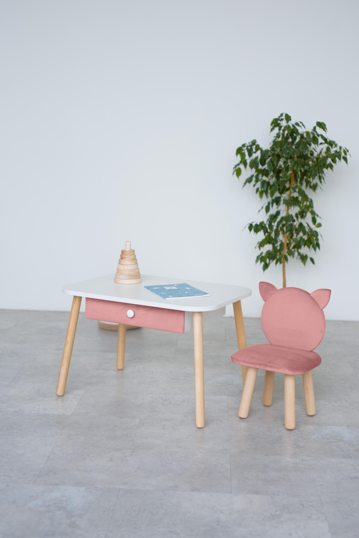 Furniture set: rectangular table with drawer and chair Cat, 3-5 years old, 105-115 cm, Pink