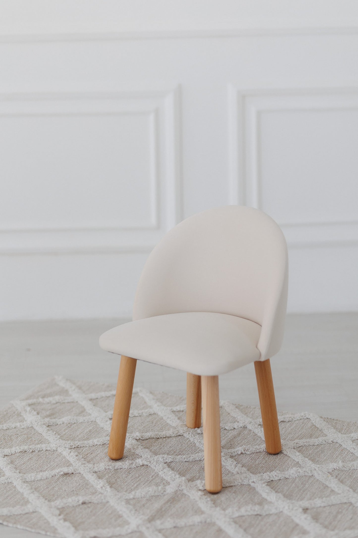 Children's armchair, 5-7 years old, 115-125 cm, Milk