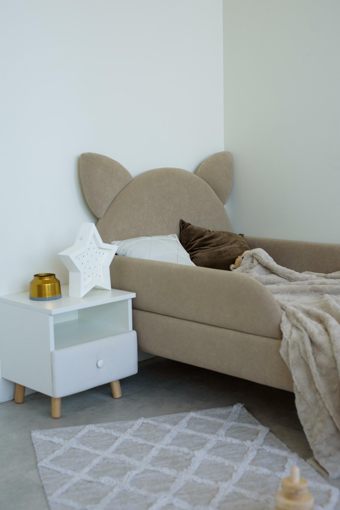Children's bed Cat, size 90x190 cm, Beige