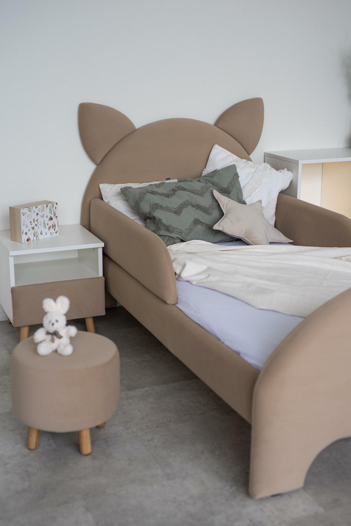 Children's bed Cat, size 90x190 cm, Latte
