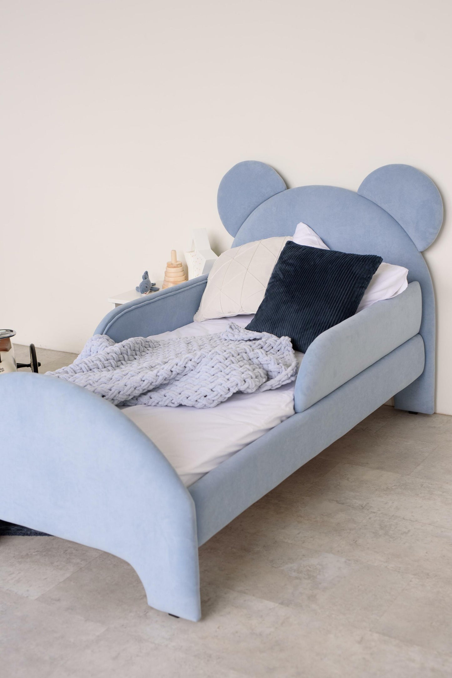 Children's bed Bear, size 90x190 cm, Cyan