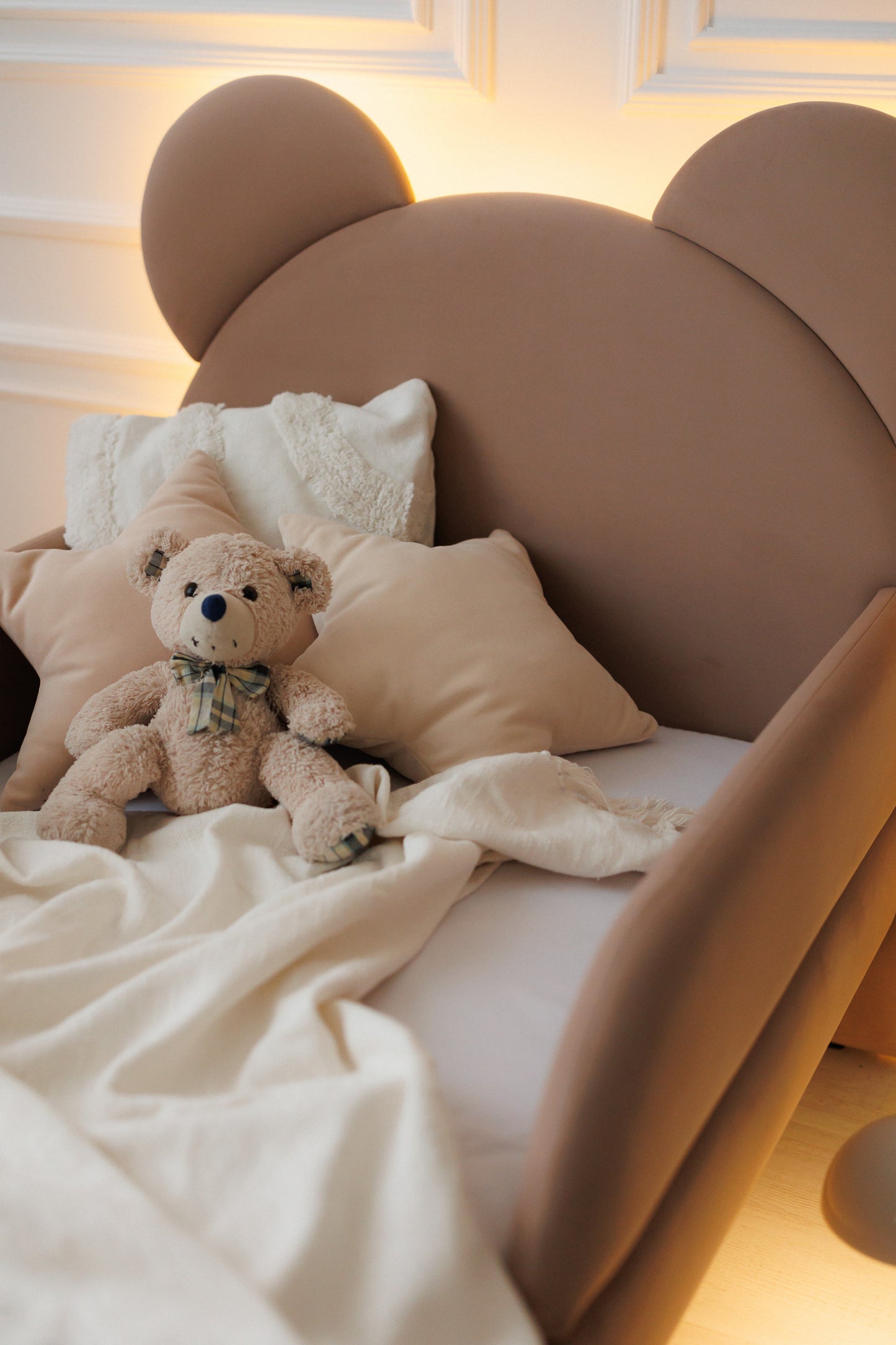 Children's bed Bear with lighting, size 90x190 cm, Cocoa