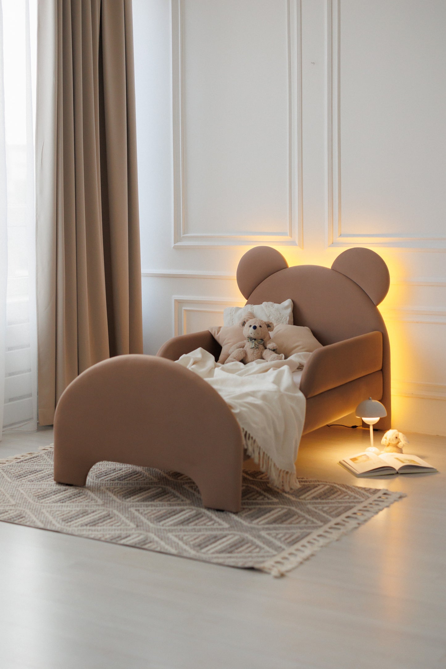 Children's bed Bear with lighting, size 90x200 cm, Cocoa
