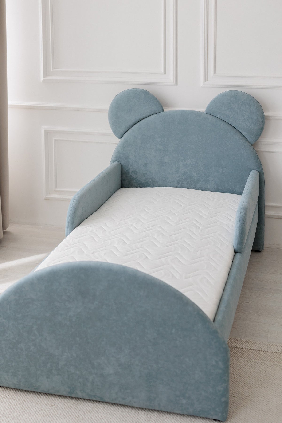 Kinderbed met matras Bear Sleep, afmetingen 80x190 cm, Lichtblauw — aanzicht 6