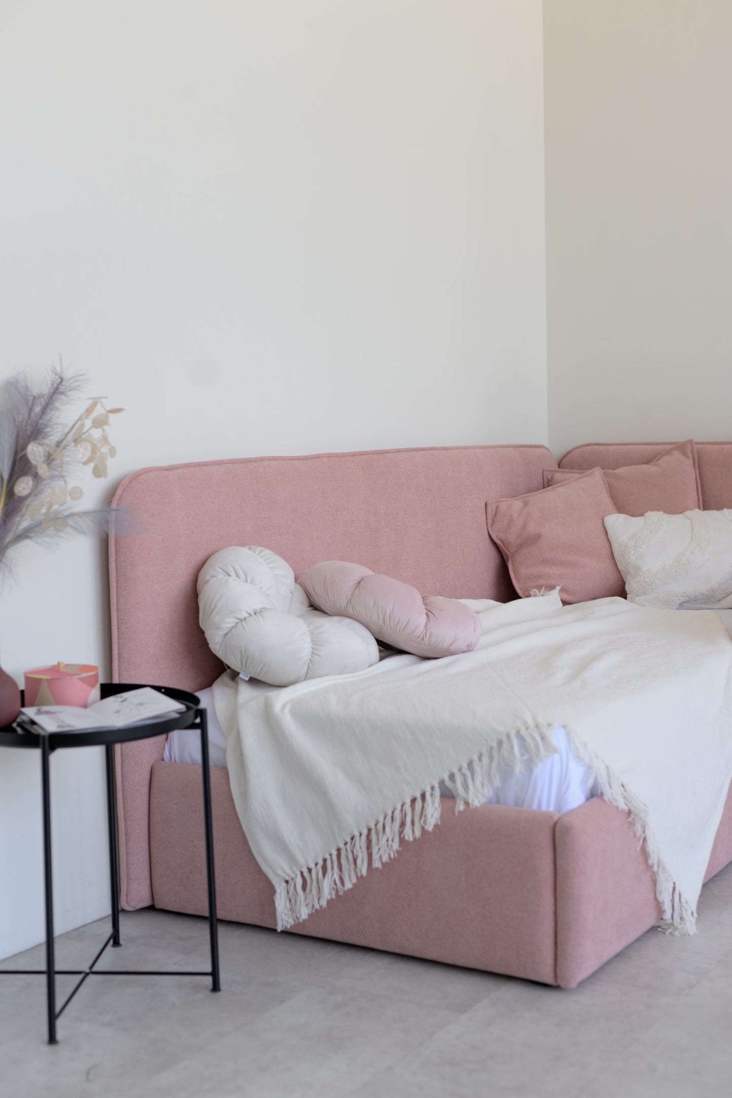 Children's bed Tim + protective side, size 90x200 cm, Pink