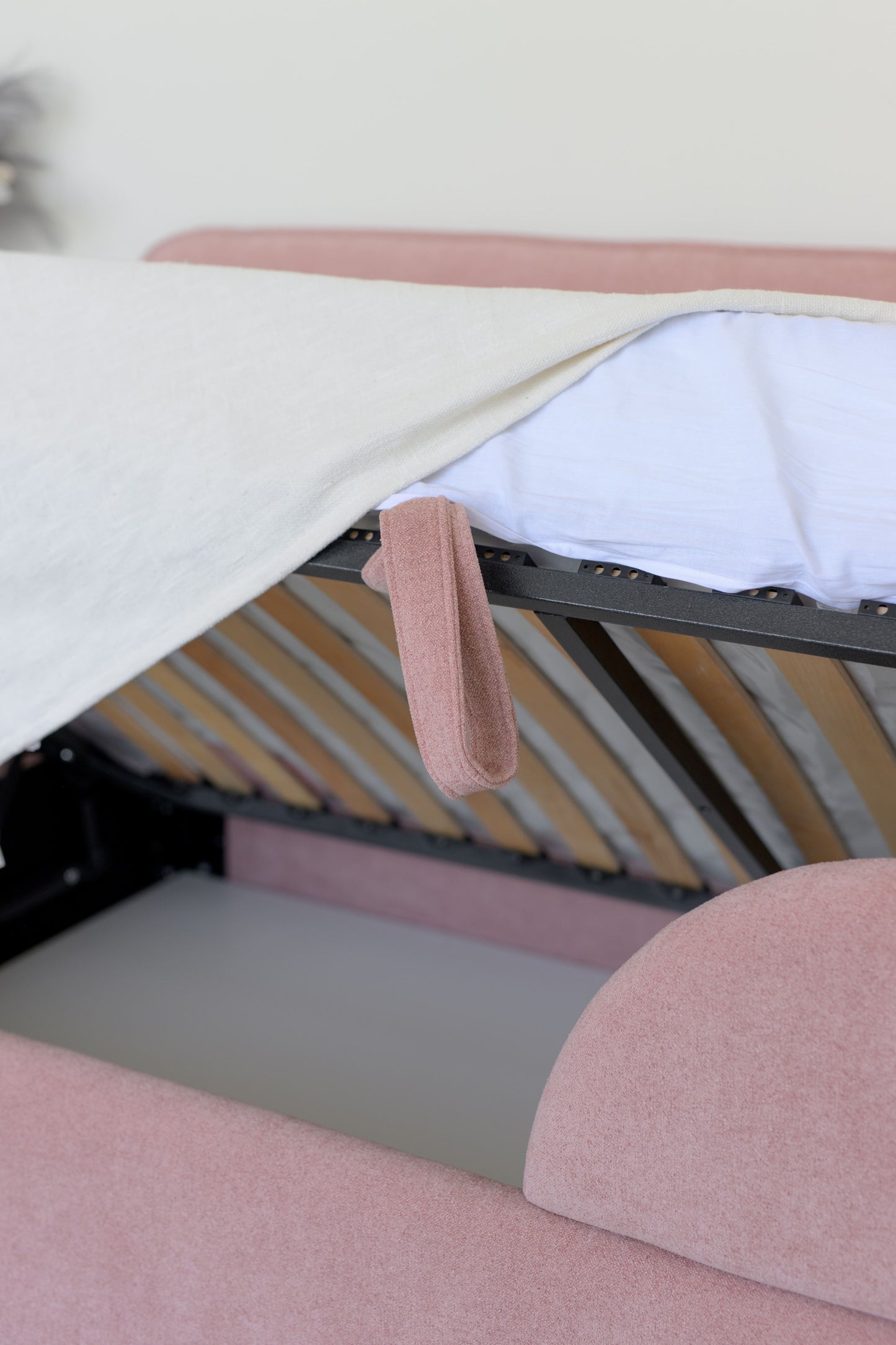 Children's bed Tim + protective side, size 90x200 cm, Pink