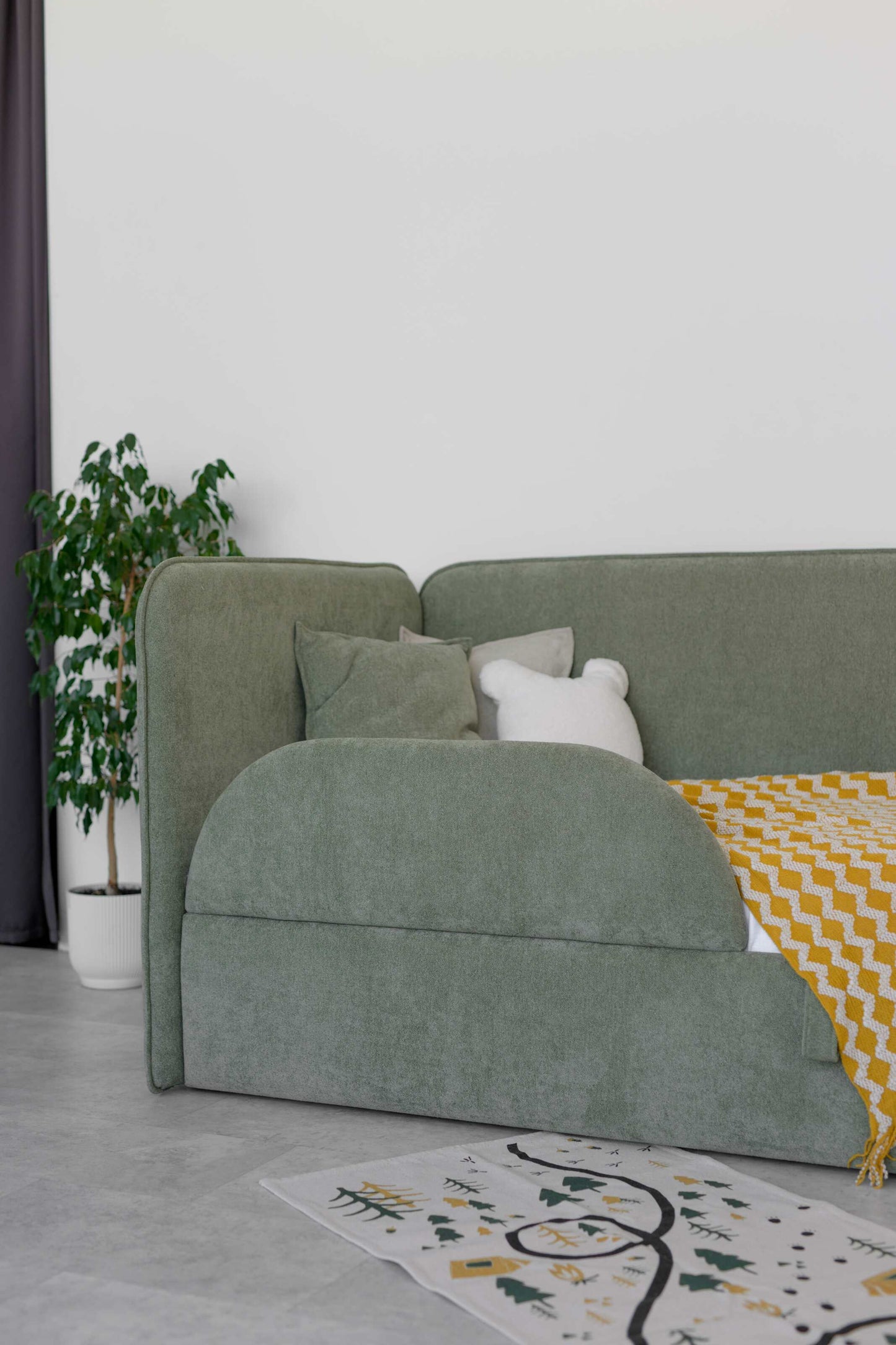 Children's bed Tim Comfort + protective side, size 90x200 cm, Green