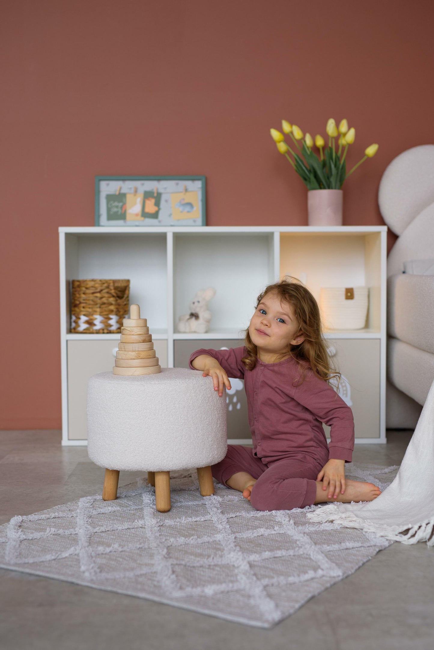 Velour pouf for children and adults, Bukle Milk